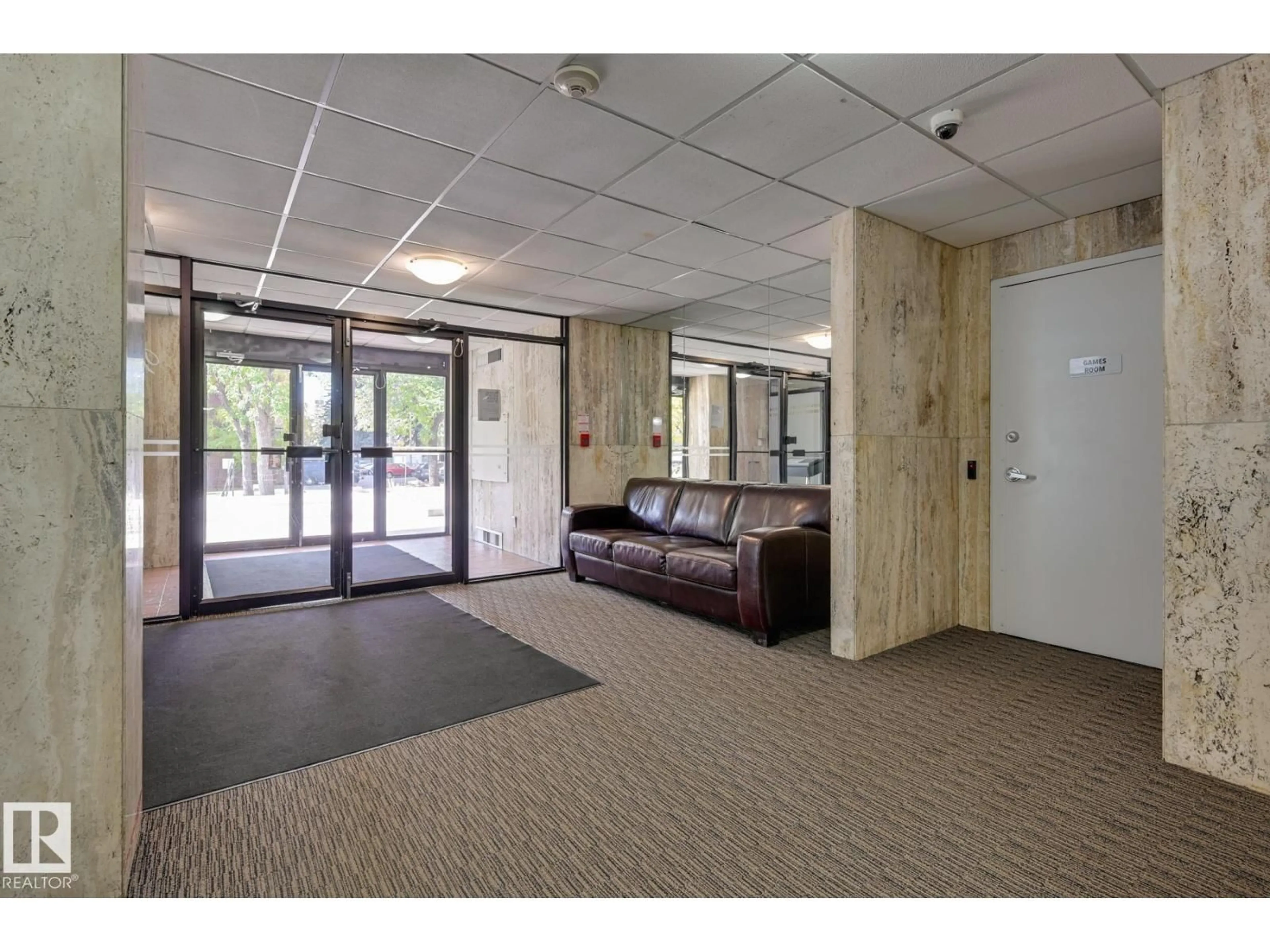 Indoor foyer for 1202 - 9909 110 ST NW, Edmonton Alberta T5K2E5