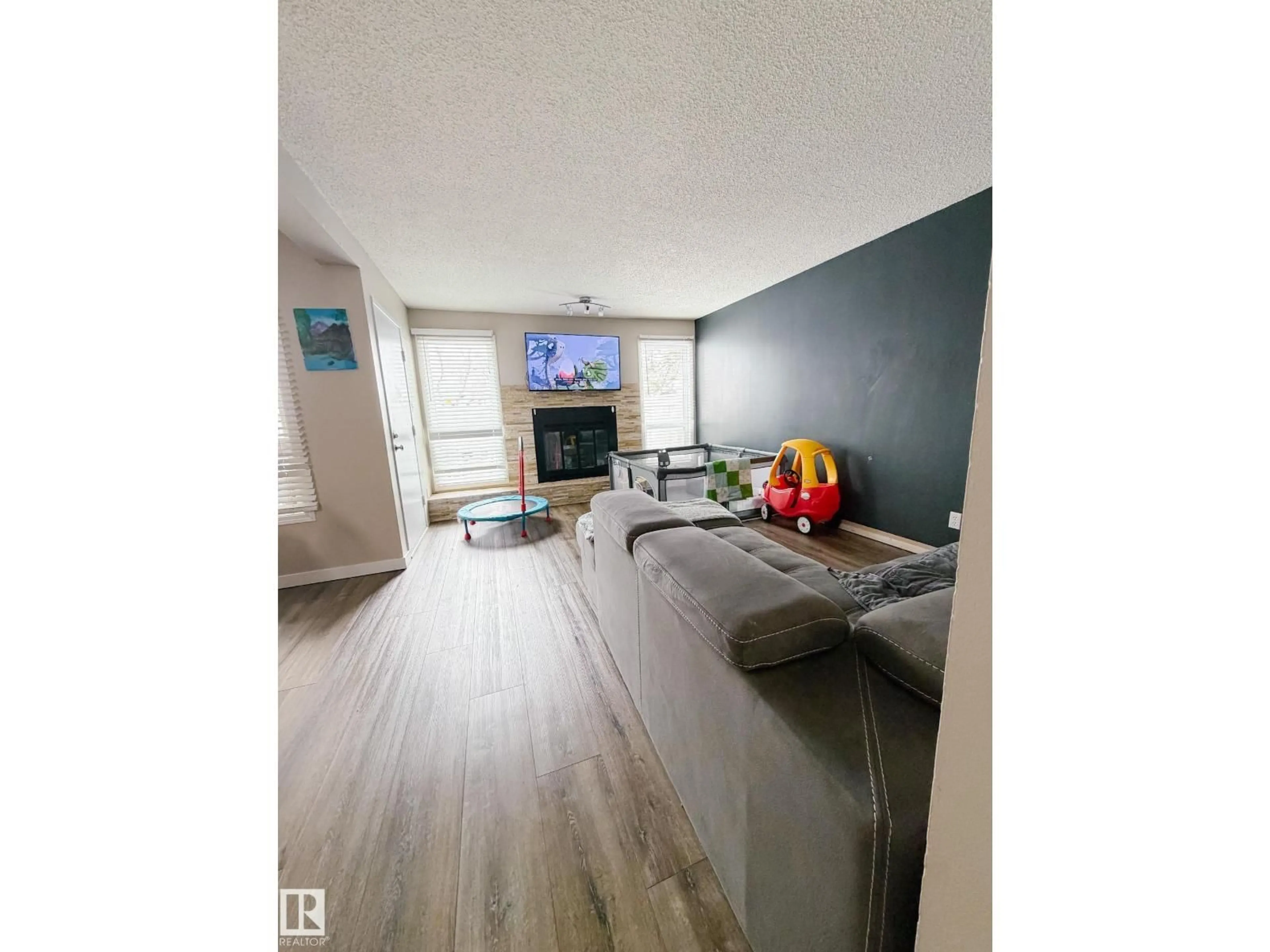A pic of a room for 36 17409 95 ST NW, Edmonton Alberta T5Z3B2