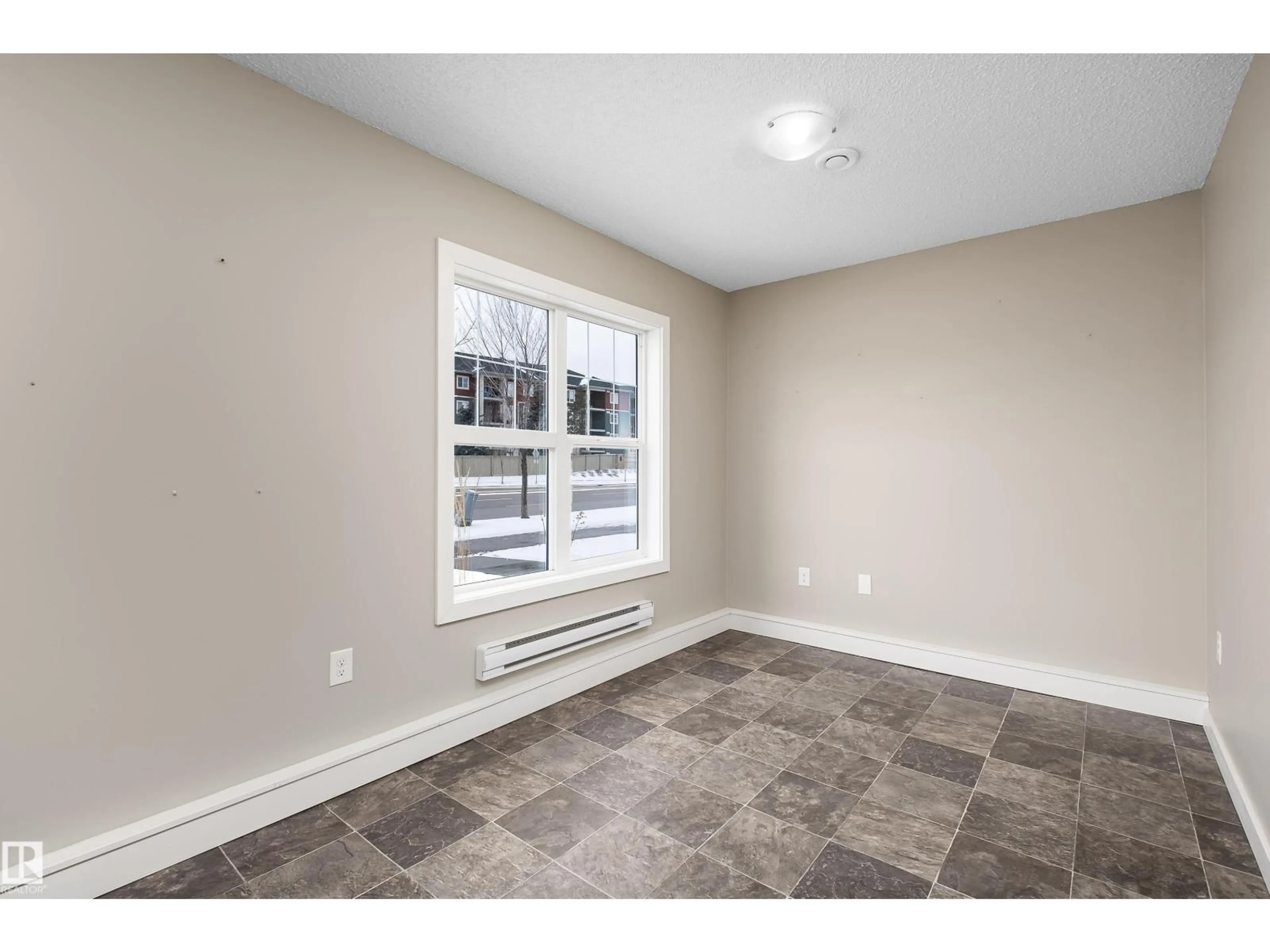 A pic of a room for #39 - 2803 JAMES MOWATT TR, Edmonton Alberta T6W2P5