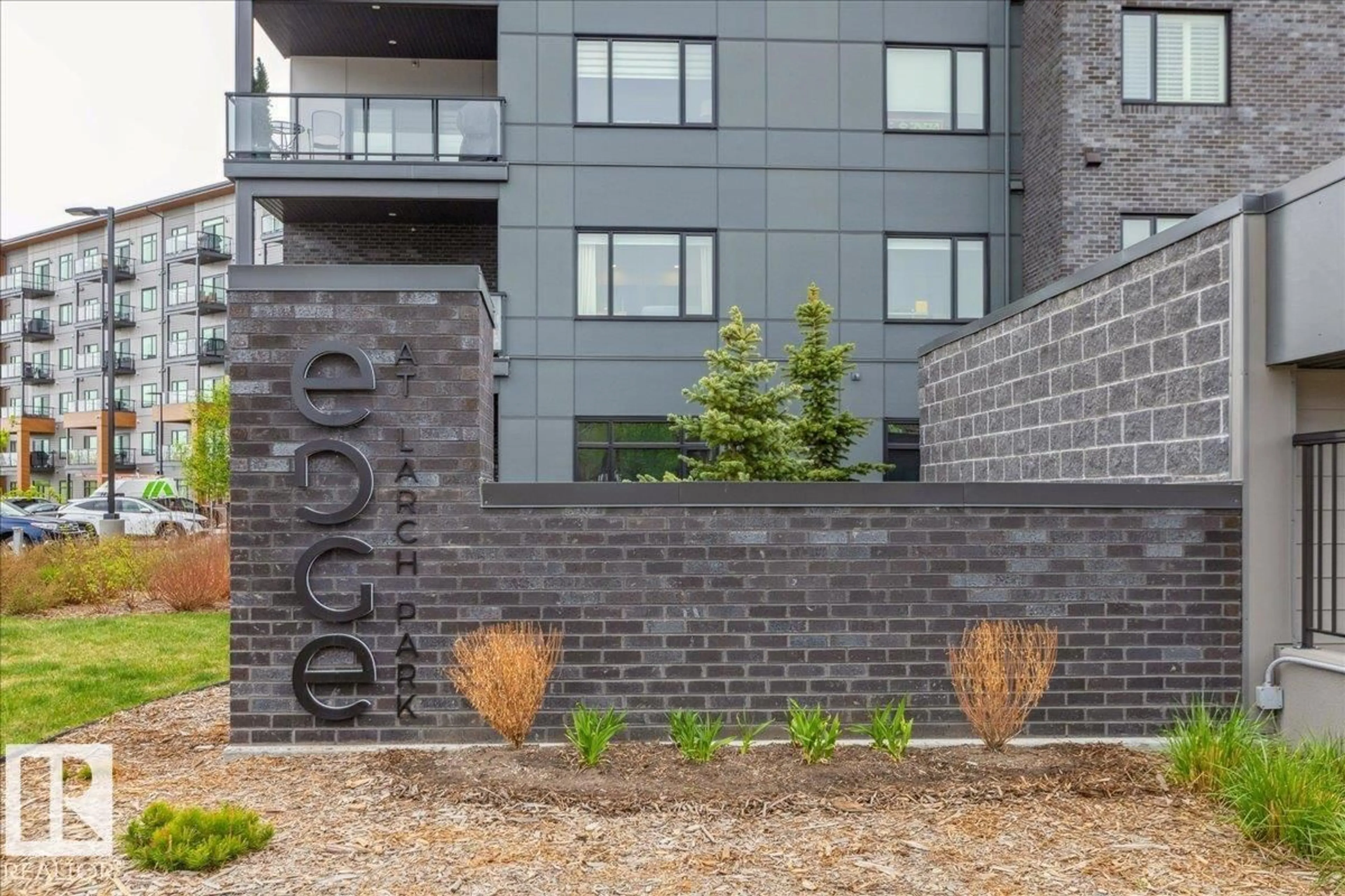 Patio, building for 404 - 7463 MAY CM, Edmonton Alberta T6R0X1