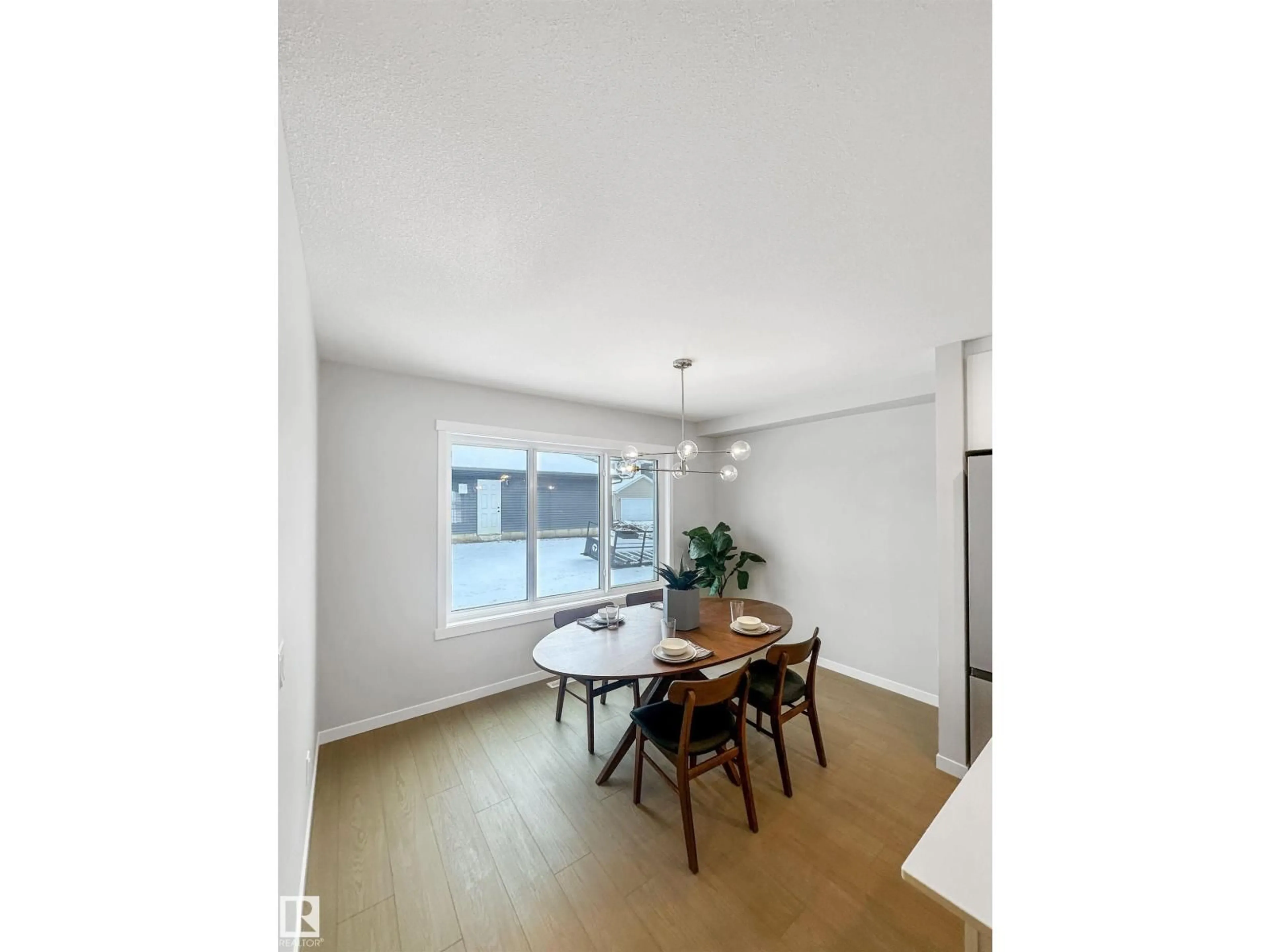 A pic of a room for 17662 69A ST NW, Edmonton Alberta T5Z0X8