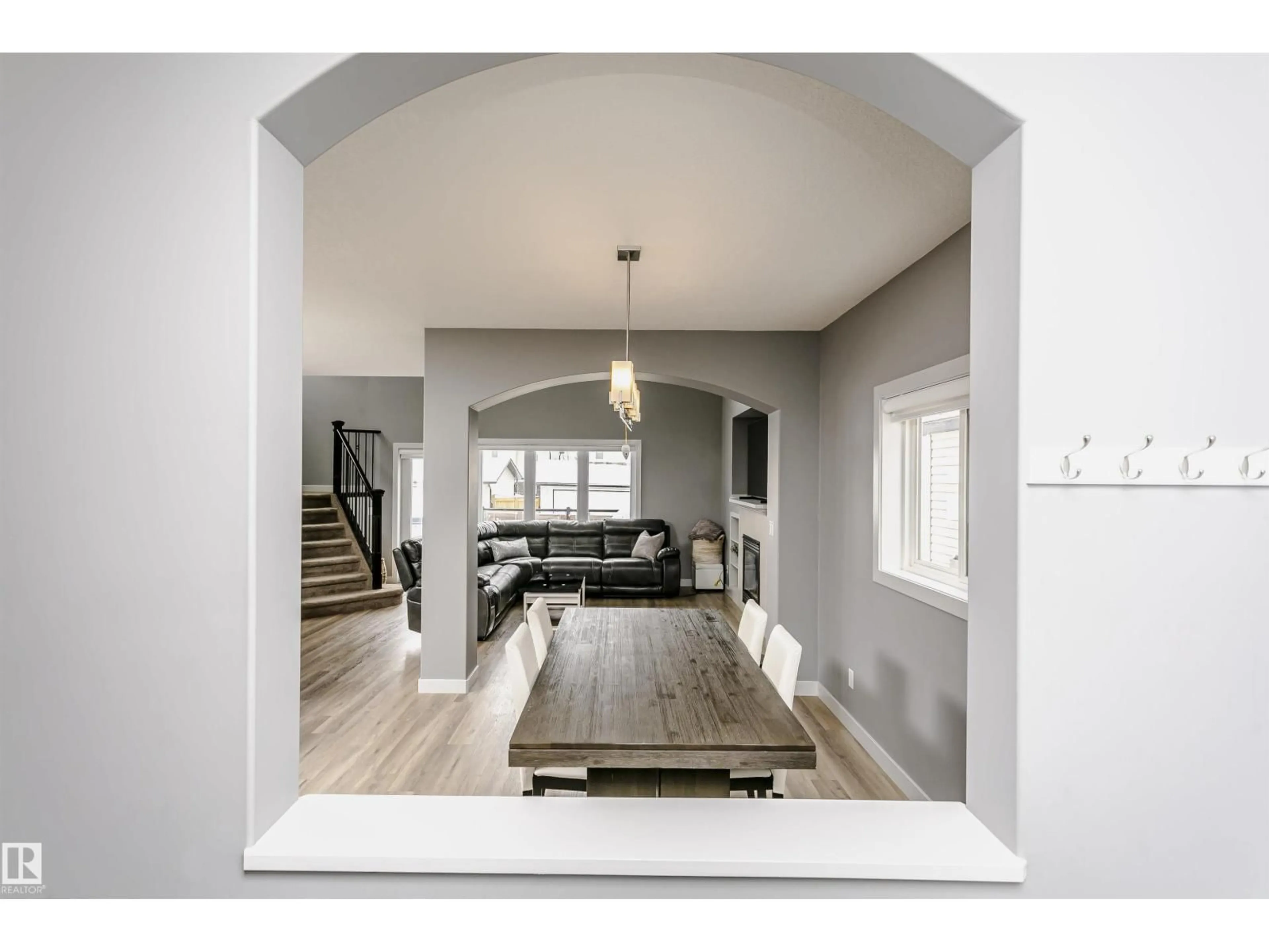 Unknown for 21807 97 AV NW, Edmonton Alberta T5T4H6