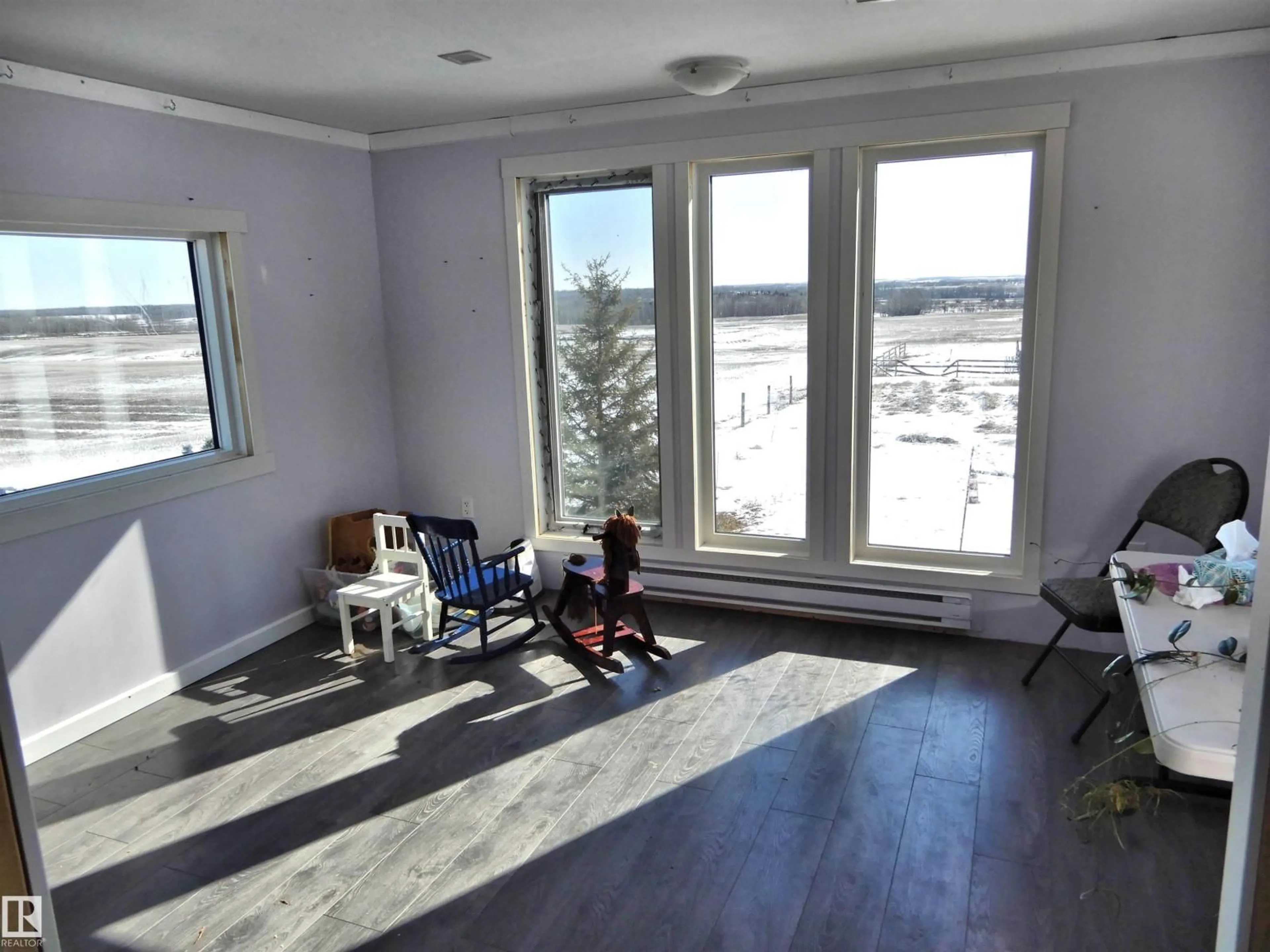 A pic of a room for 56523 RGE ROAD 12, Rural Sturgeon County Alberta T8R0L3