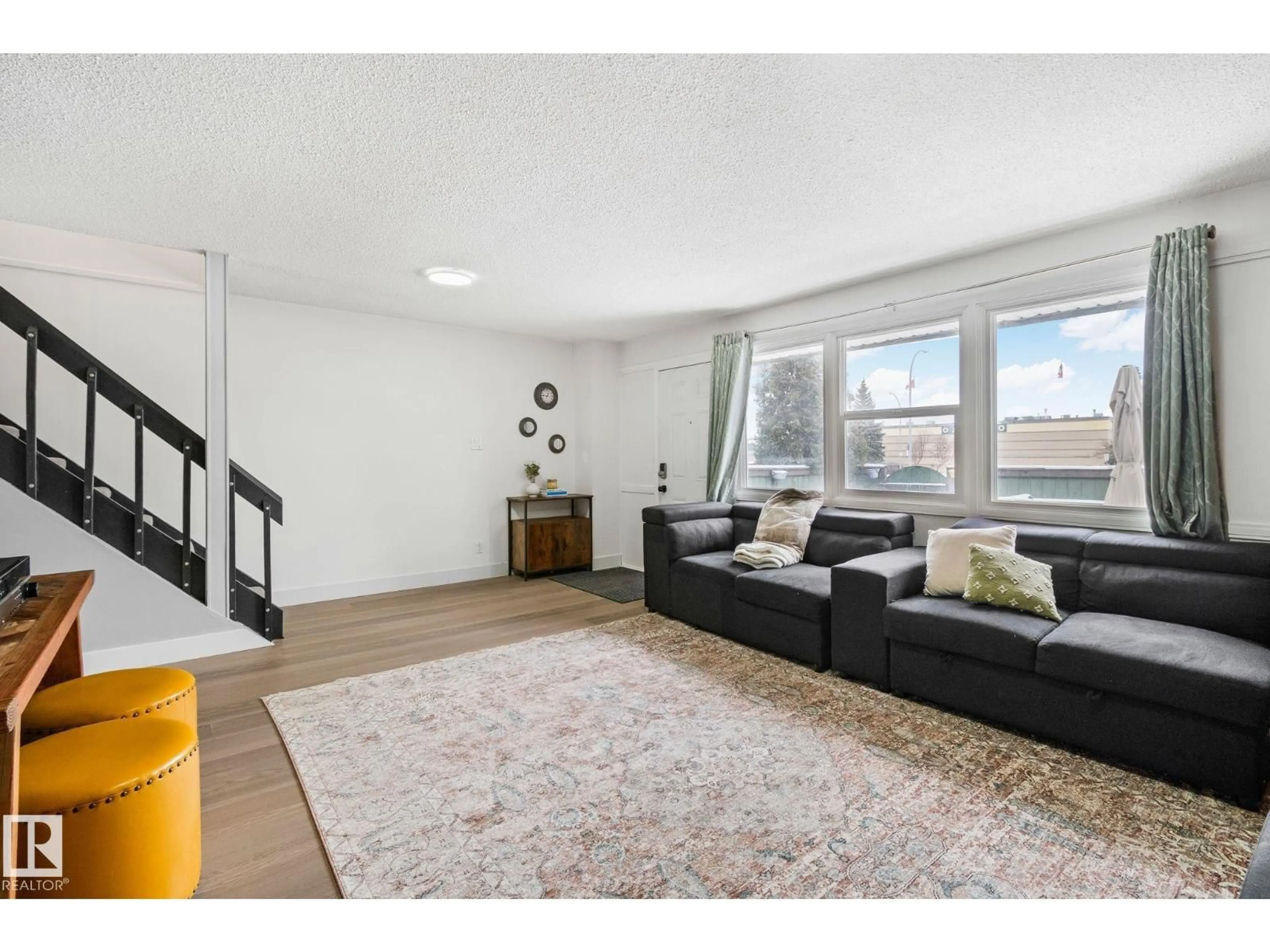 Living room with furniture, unknown for 209 VILLAGE ON THE GREEN GR, Edmonton Alberta T5A1H2