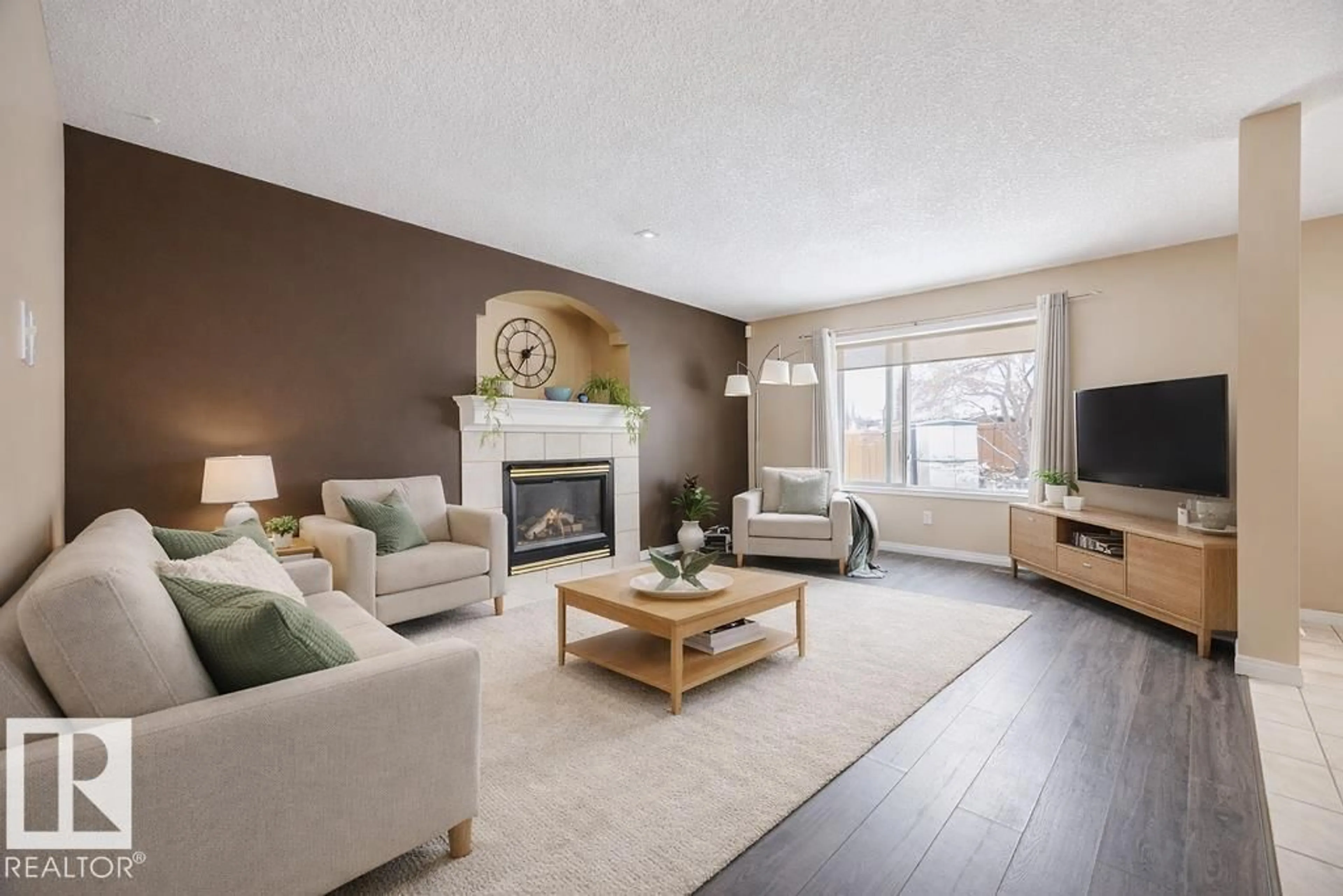 Living room with furniture, wood/laminate floor for 7 DOUCETTE PL, St. Albert Alberta T8N6S7