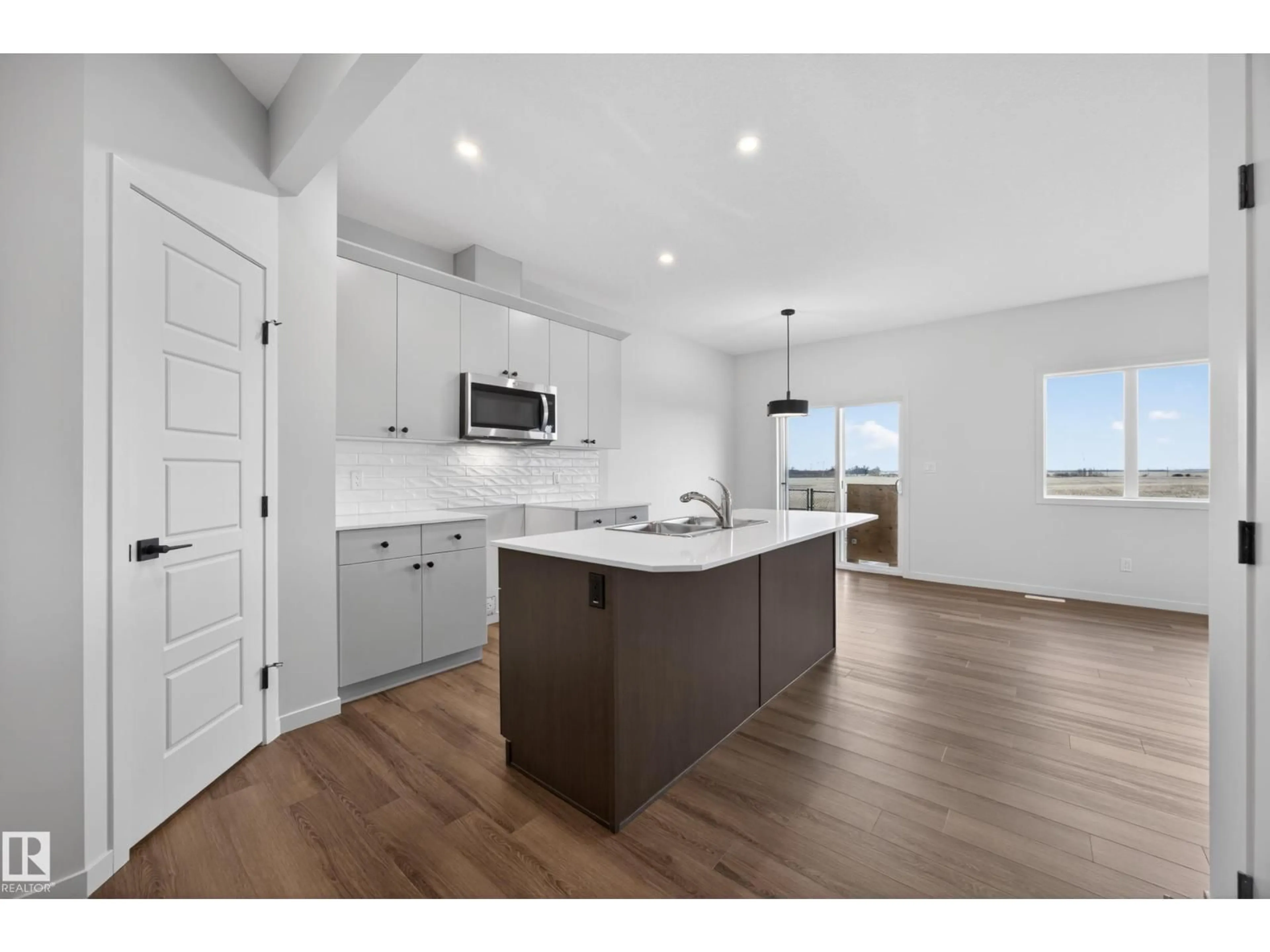 Open concept kitchen, unknown for 284 LODGE POLE PL, Leduc Alberta T9E0K7