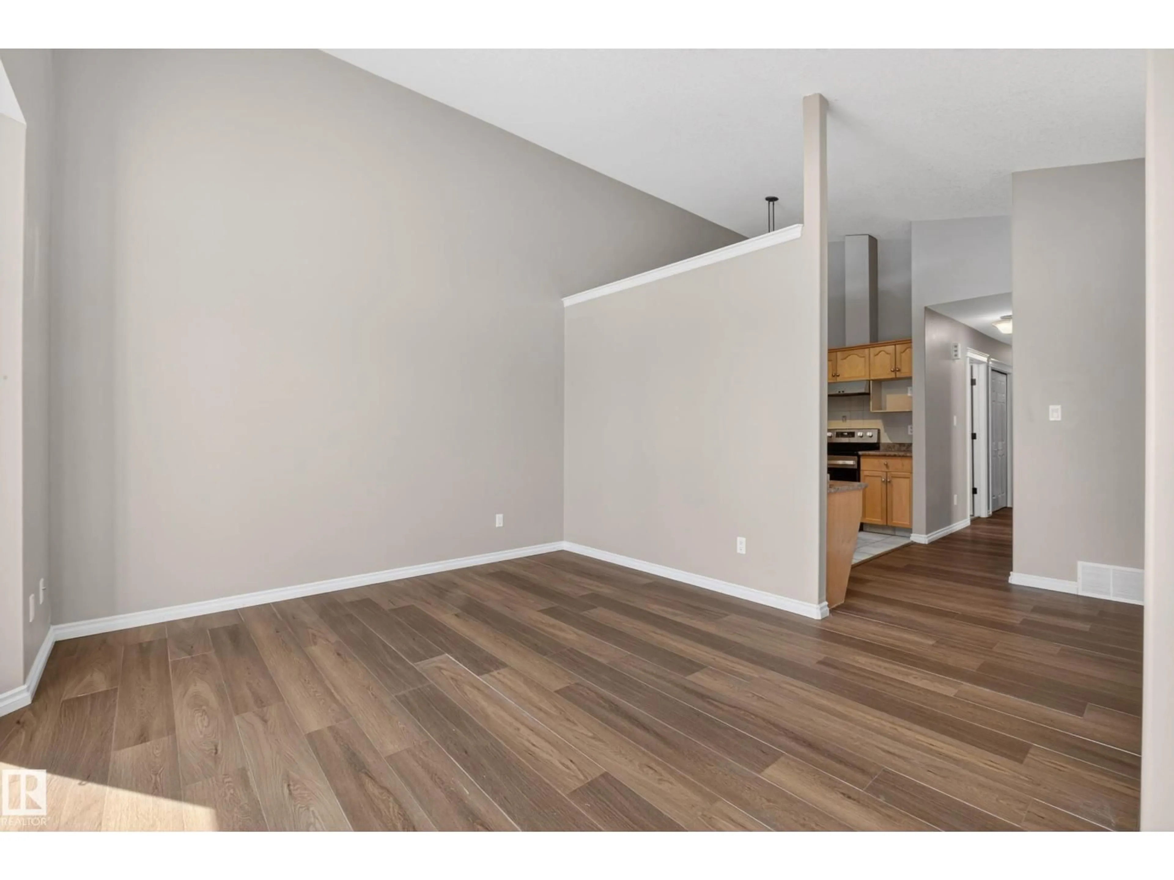 A pic of a room for 9808 162 ST NW, Edmonton Alberta T5P3L2