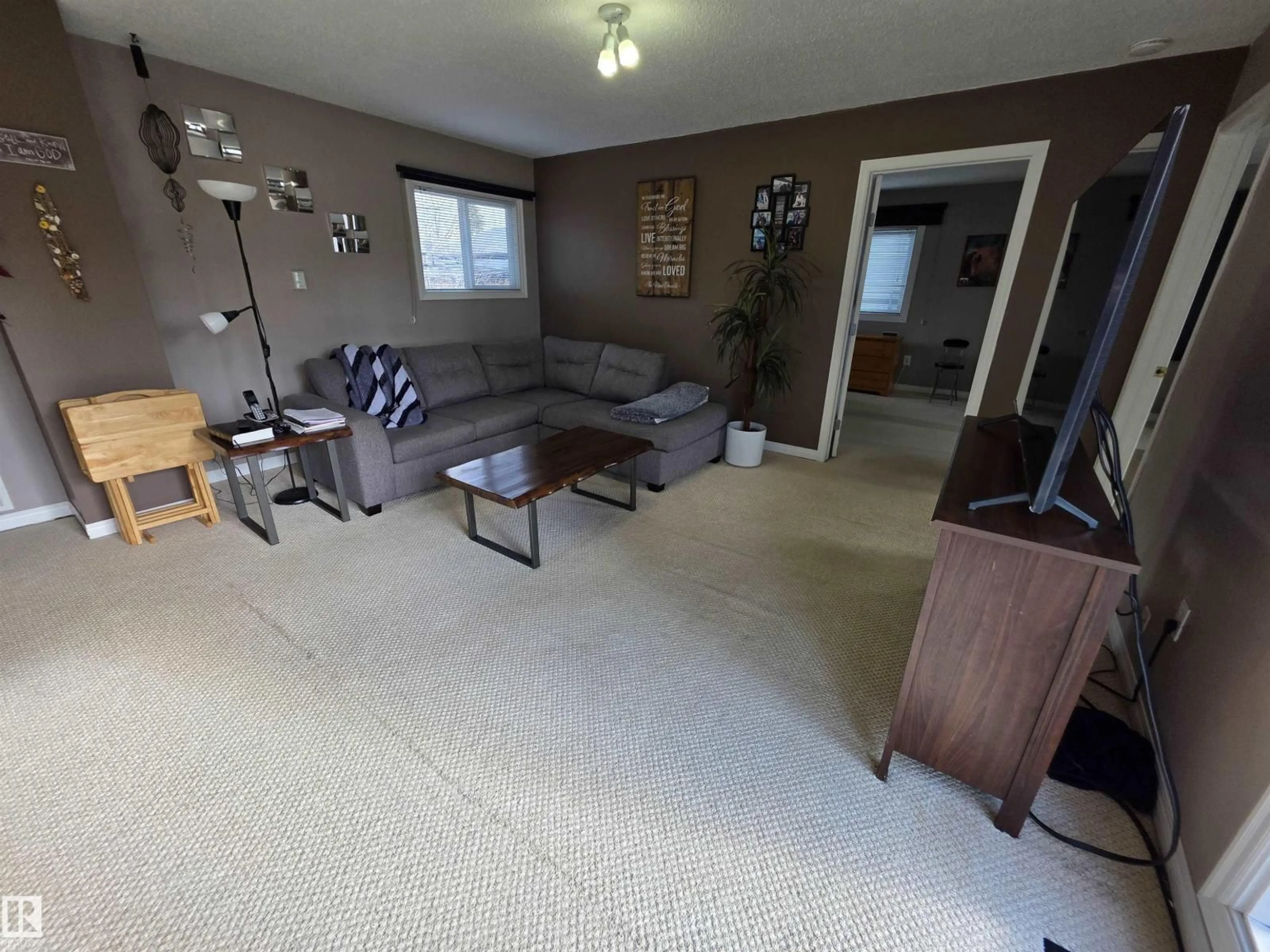 A pic of a room for 4929 53 ST, Entwistle Alberta T0E0S0