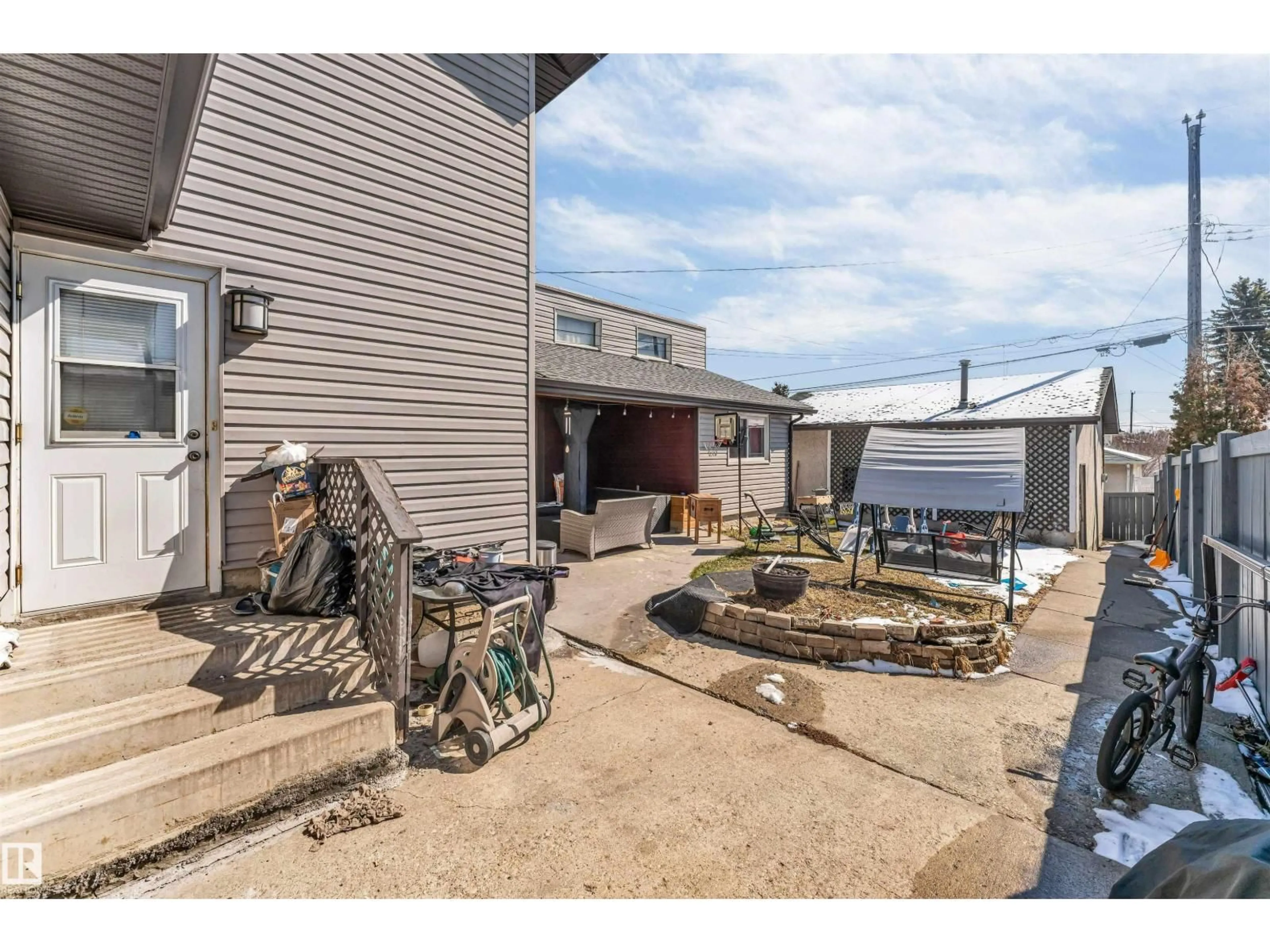 Unknown for NW - 9217 168 ST, Edmonton Alberta T5R2V8