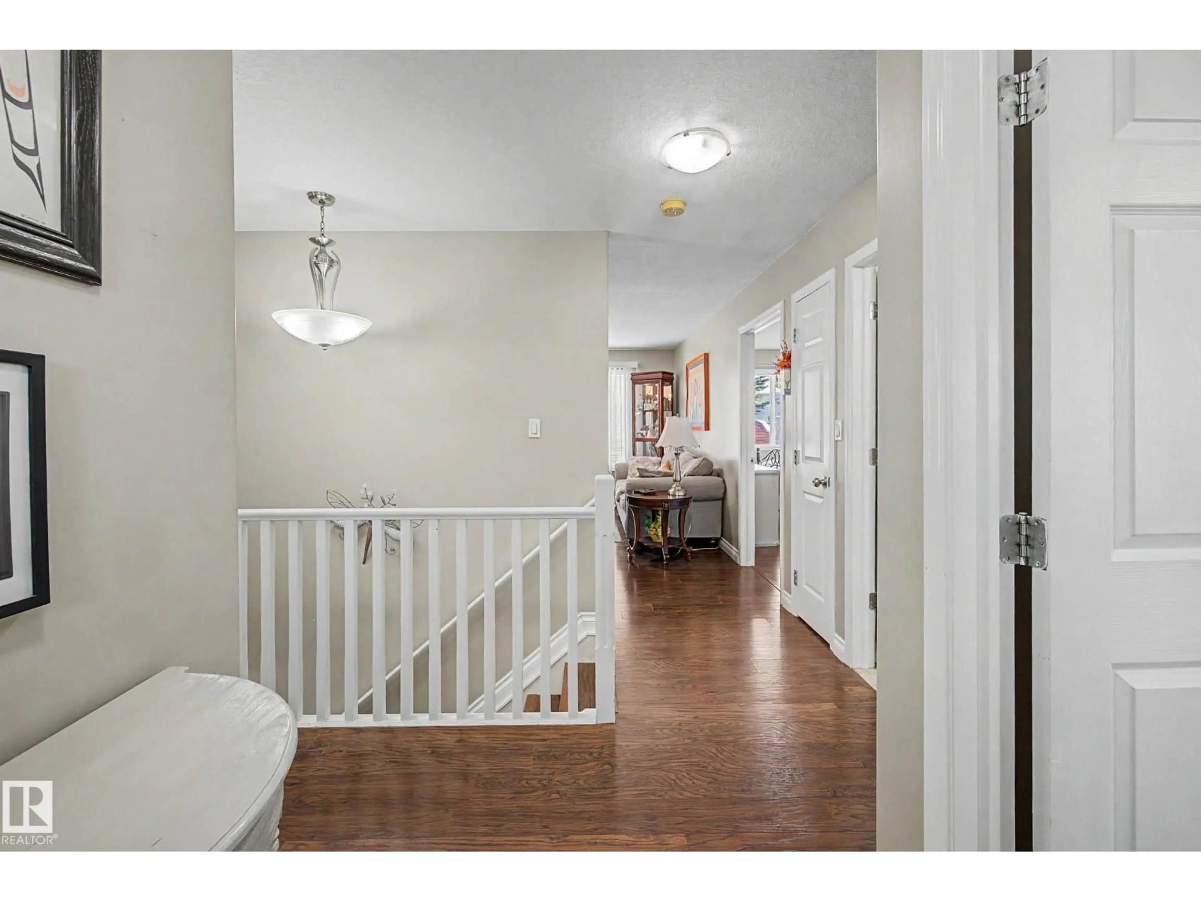 Indoor entryway for #21 - 1850 MILL WOODS RD E, Edmonton Alberta T6L7C6