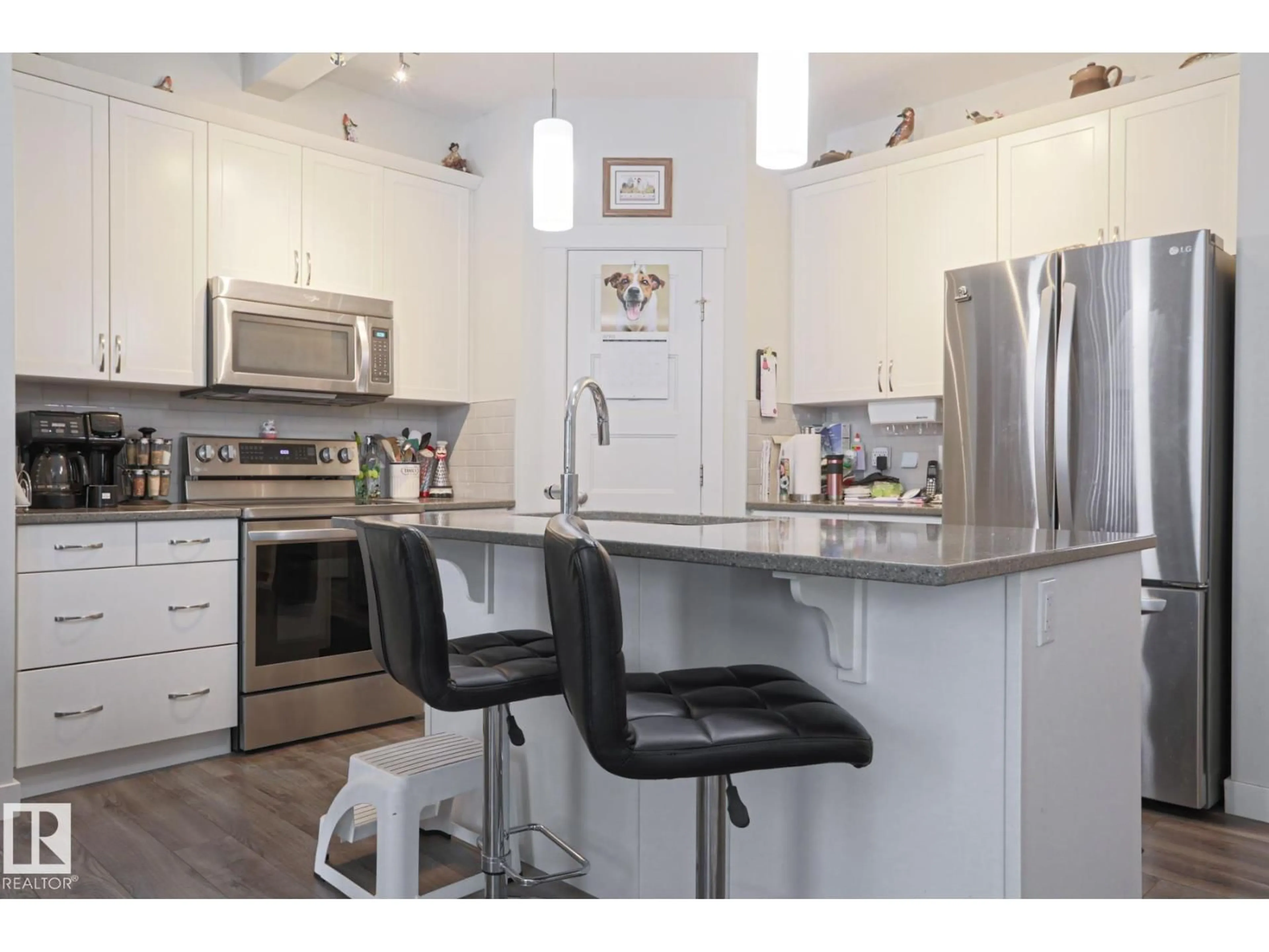 Open concept kitchen, unknown for 28 HAZELWOOD LN, Spruce Grove Alberta T7X0R7