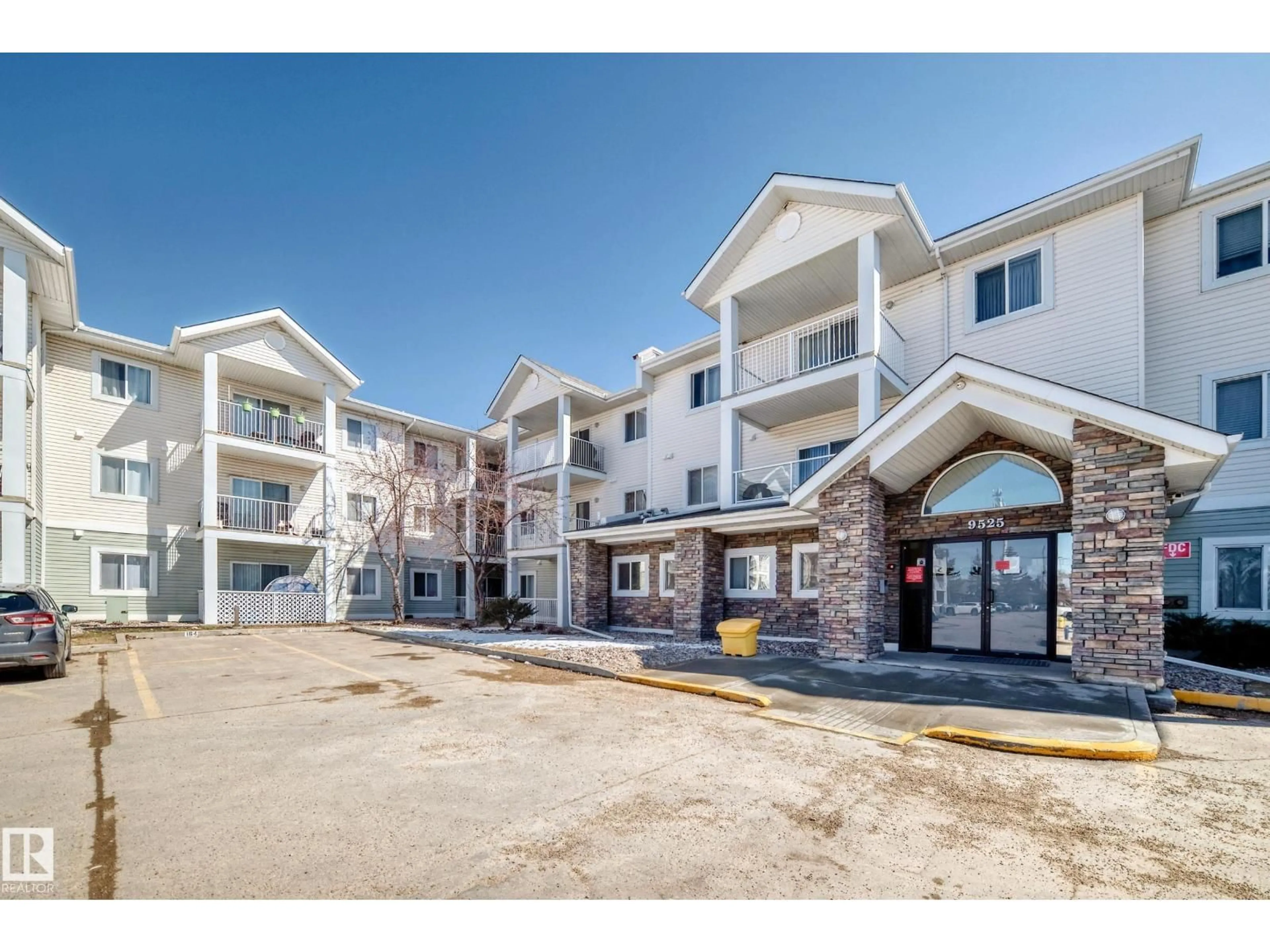 Patio, unknown for #324 - 9525 162 AV, Edmonton Alberta T5Z3V2