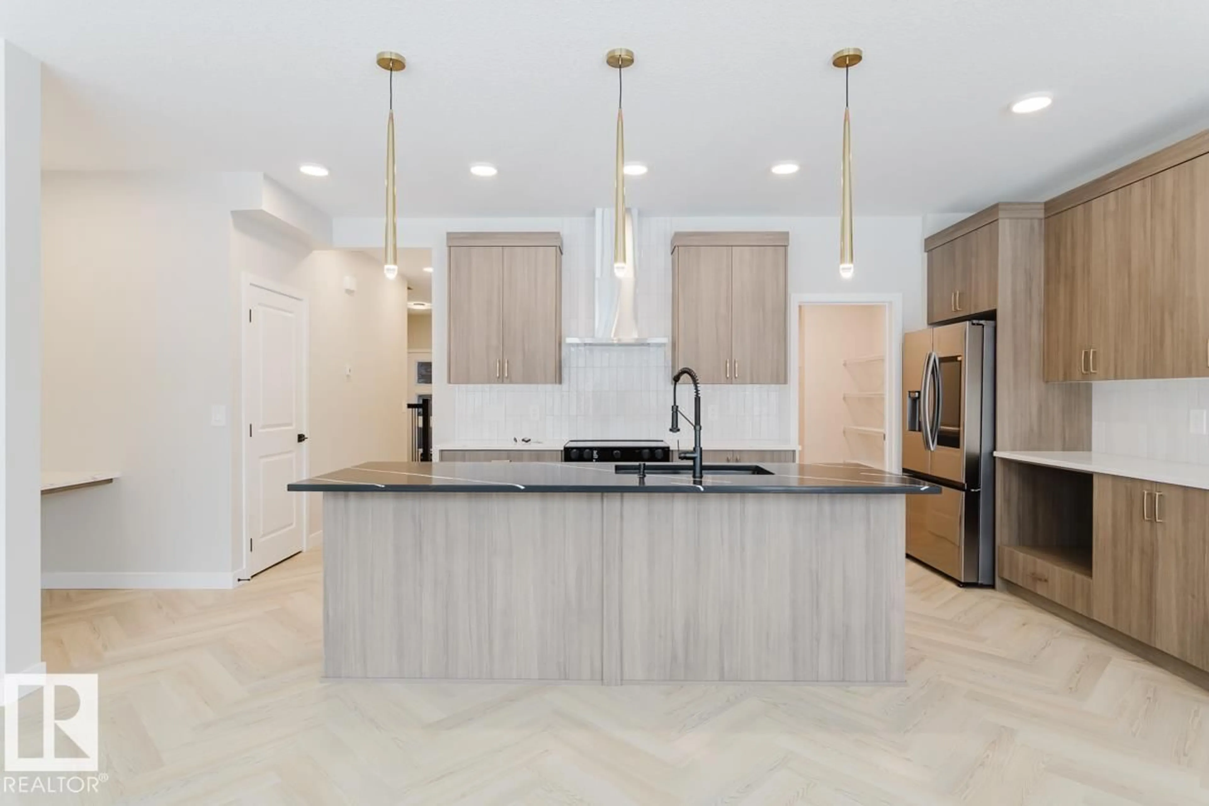 Open concept kitchen, ceramic/tile floor for 25 CESSY ST, St. Albert Alberta T8T2E2