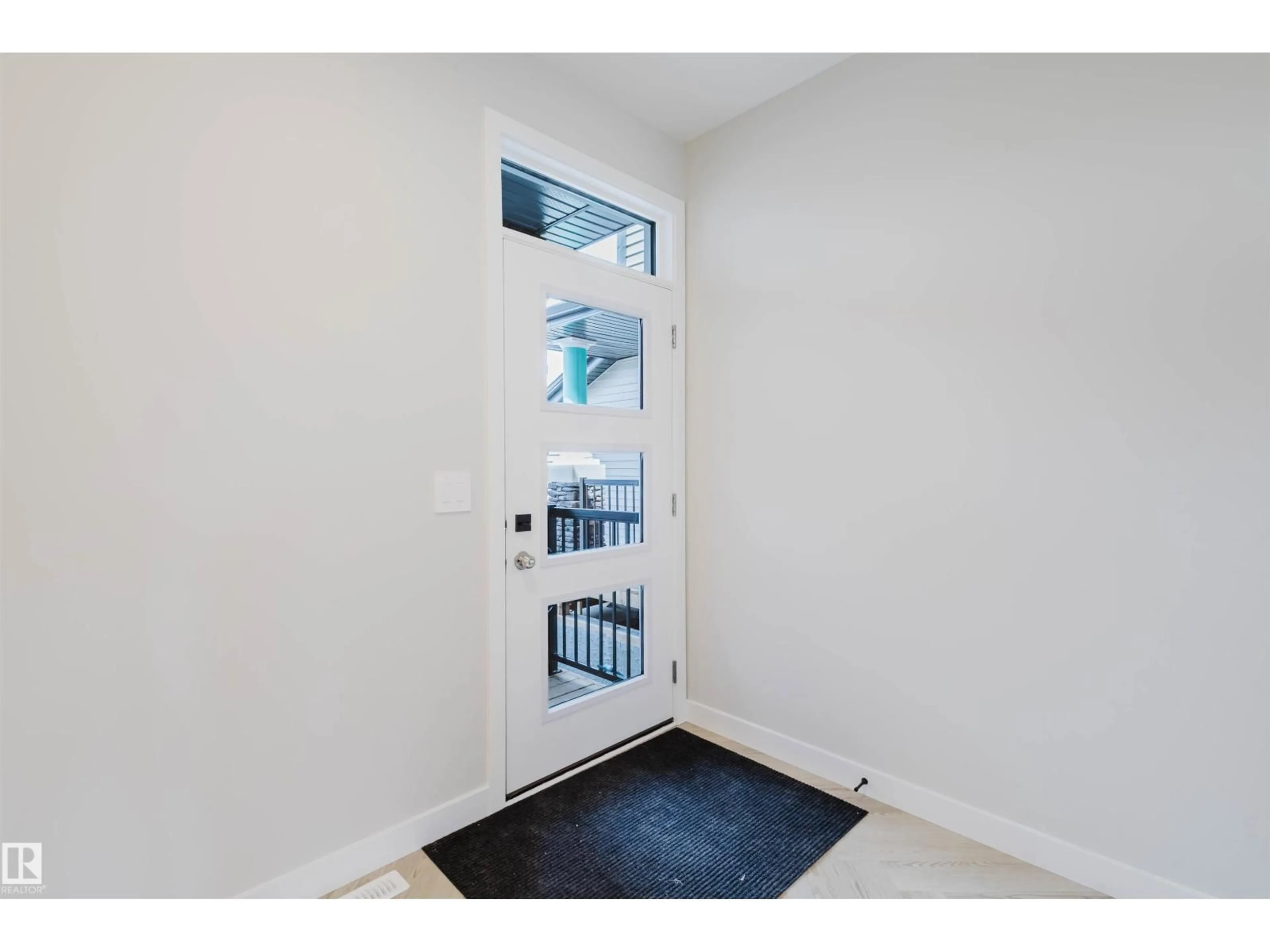 Indoor entryway for 27 CESSY ST, St. Albert Alberta T8T2E2