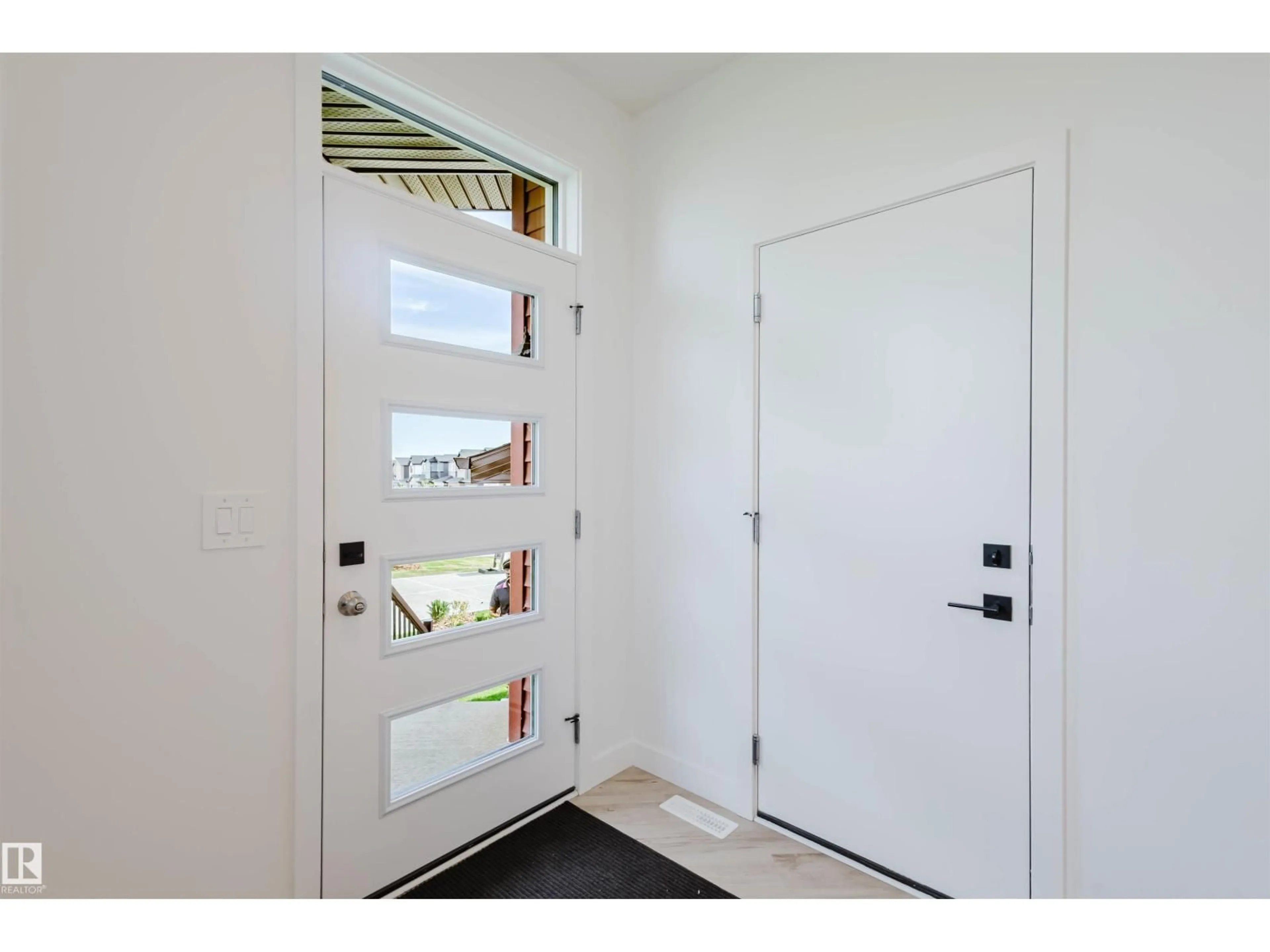 Indoor entryway for 42 CHARTRES CL, St. Albert Alberta T8T2E1