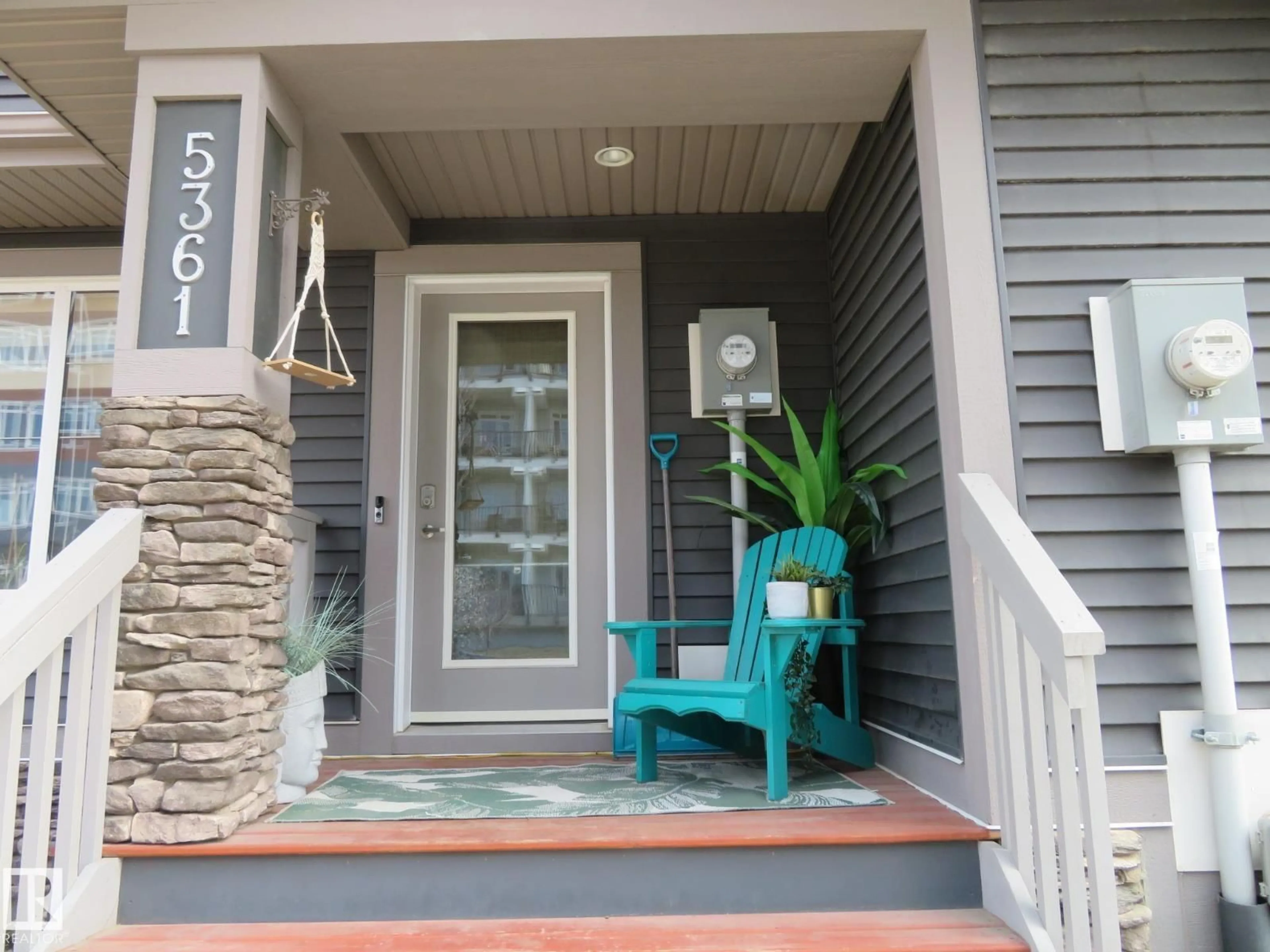 Indoor entryway for 5361 ADMIRAL GIROUARD ST, Edmonton Alberta T5E6X5