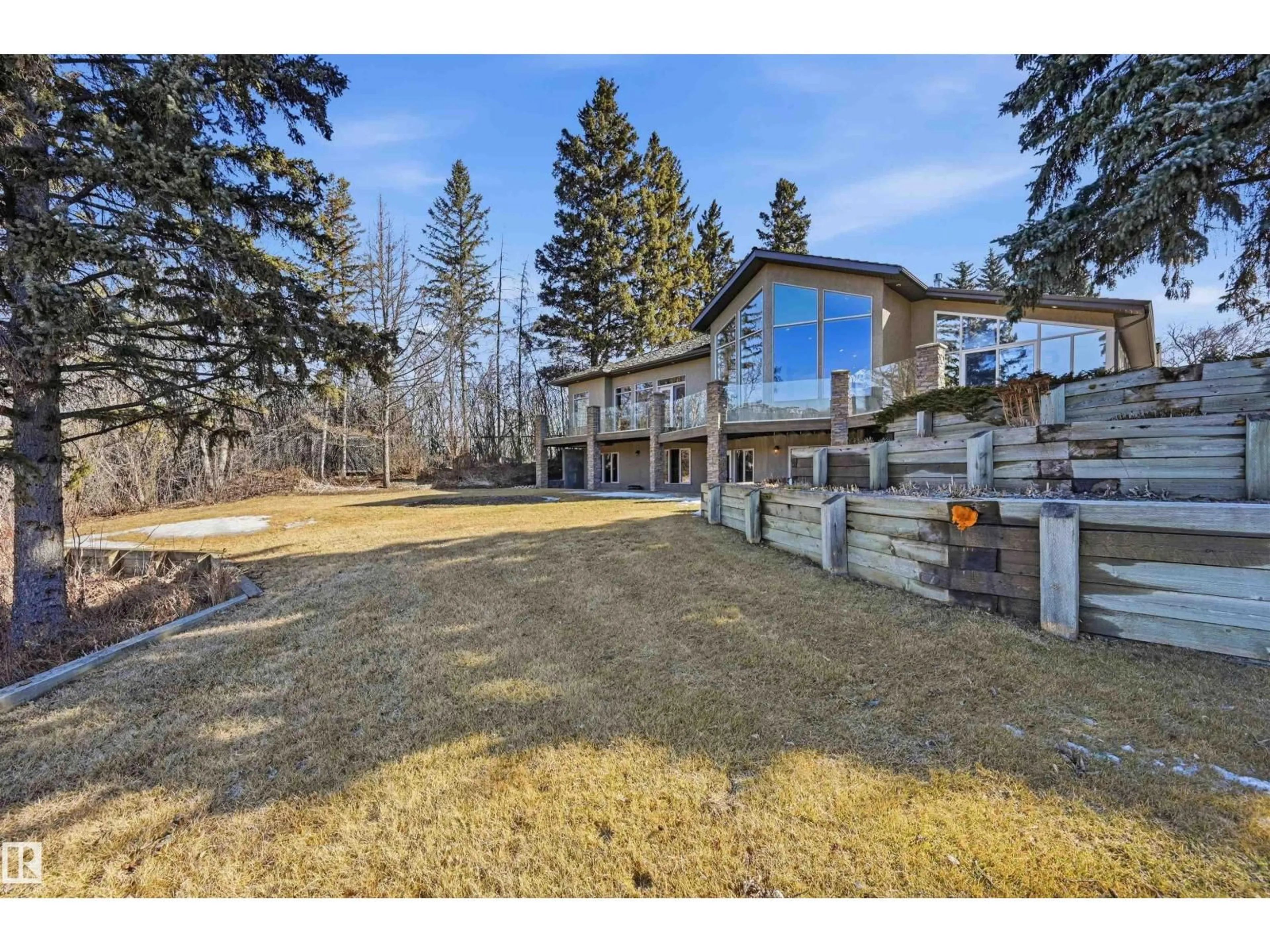 Unknown for 15625 WHITEMUD RD, Edmonton Alberta T6H4N5