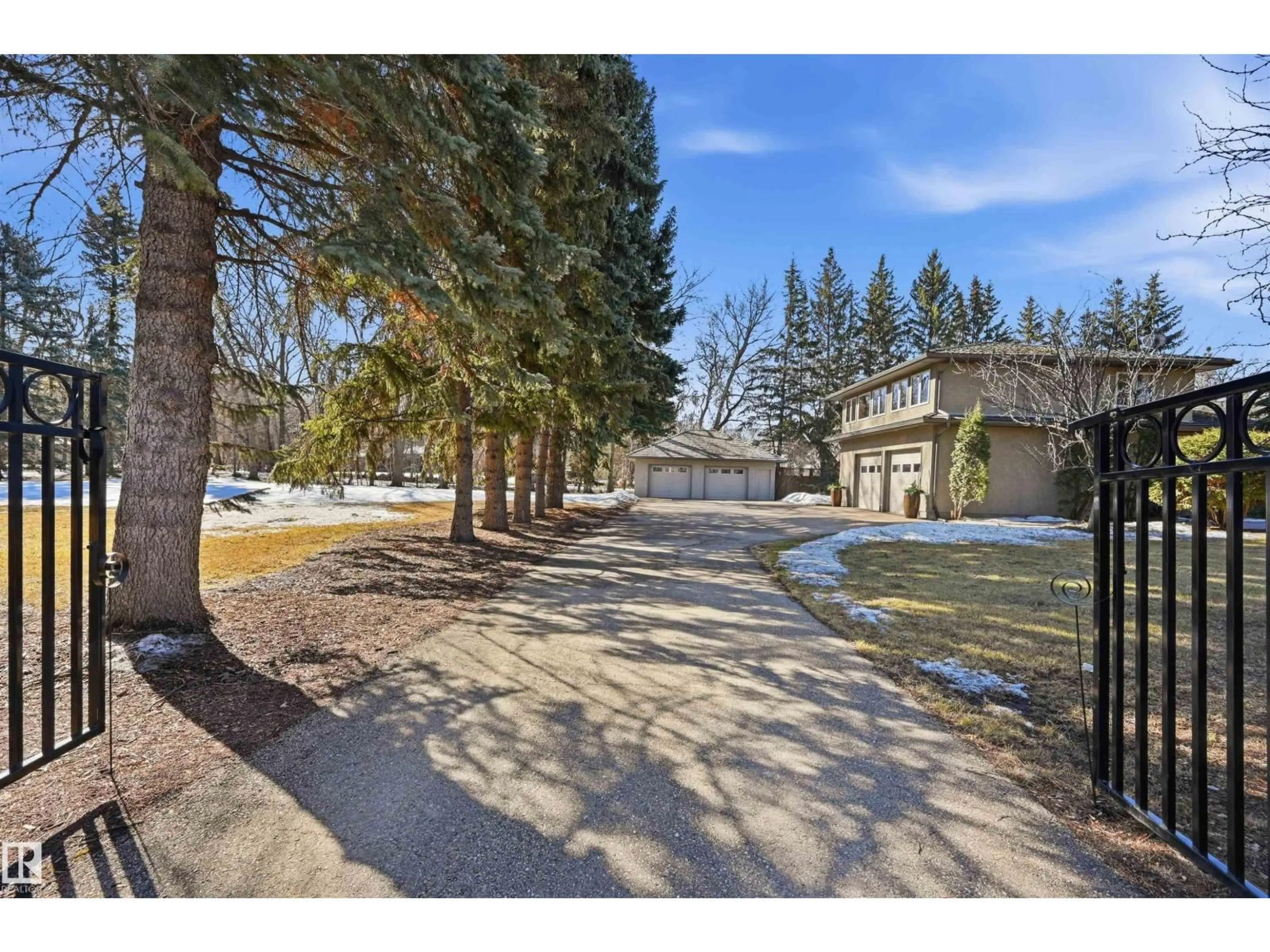 A pic from outside/outdoor area/front of a property/back of a property/a pic from drone, street for 15625 WHITEMUD RD, Edmonton Alberta T6H4N5