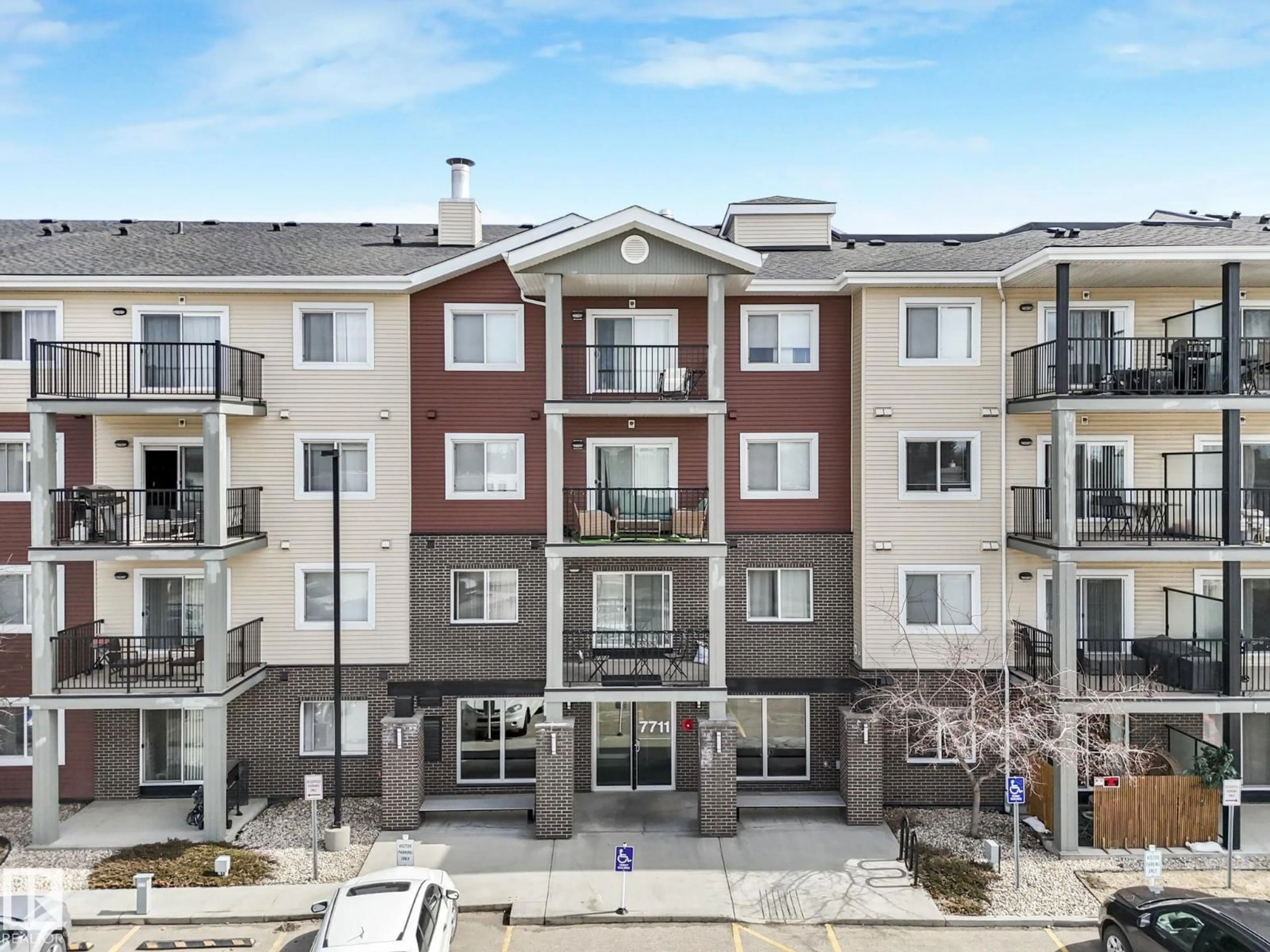 A pic from outside/outdoor area/front of a property/back of a property/a pic from drone, unknown for 313 7711 71 ST NW, Edmonton Alberta T6B3W3