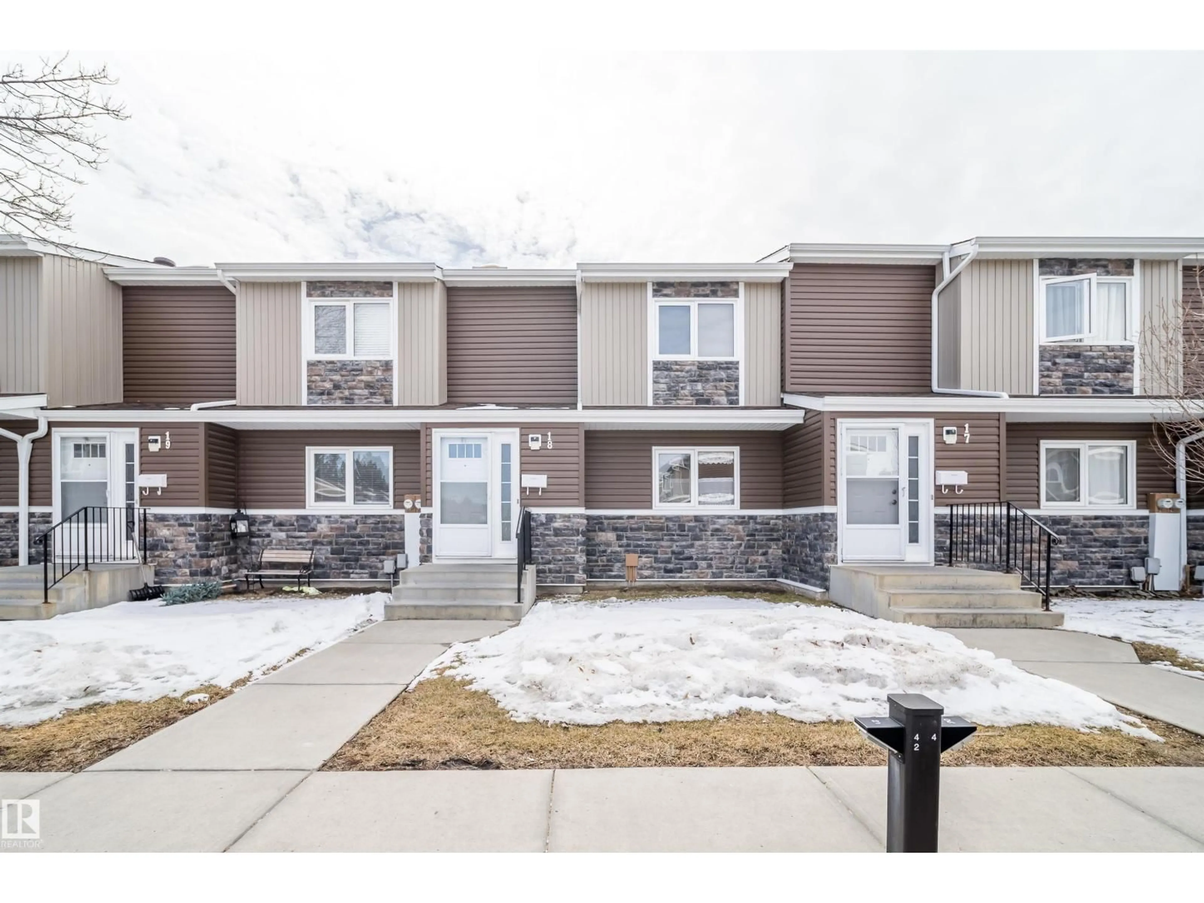 Unknown for 18 - 3115 119 ST NW, Edmonton Alberta T6J5N5