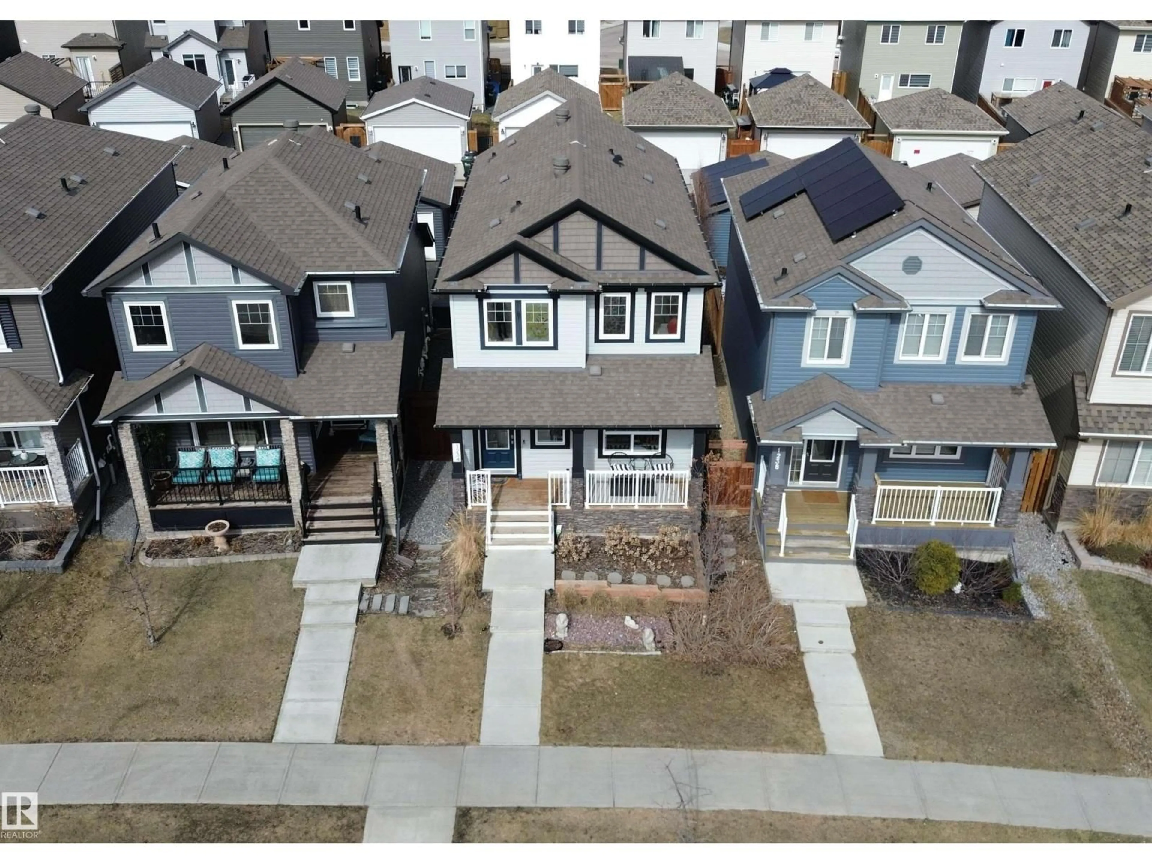 A pic from outside/outdoor area/front of a property/back of a property/a pic from drone, street for 1234 SANDSTONE BV, Sherwood Park Alberta T8H1A9