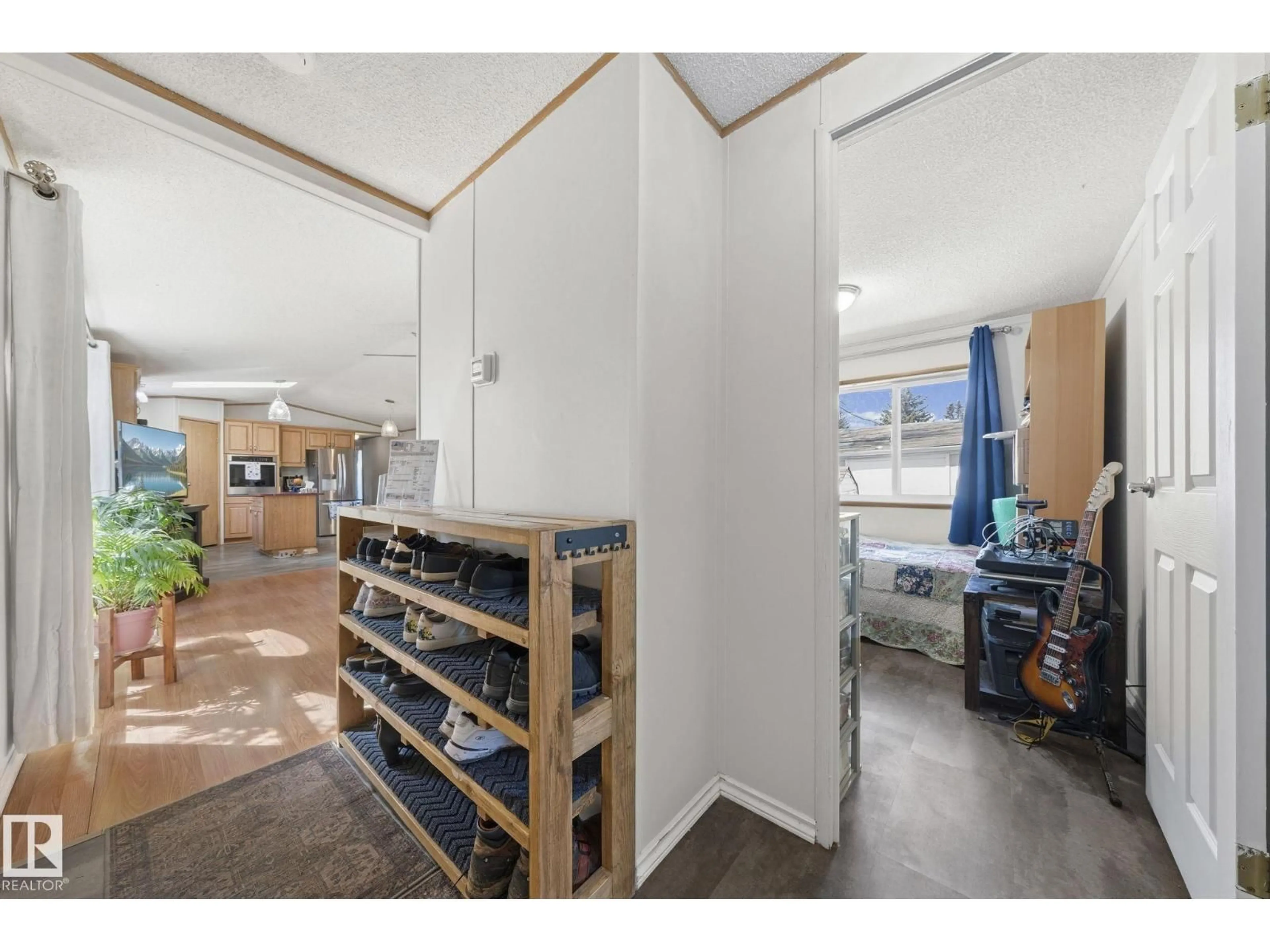 Storage room or clothes room or walk-in closet for 66 EVERGREEN PARK NE, Edmonton Alberta T5Y4M2