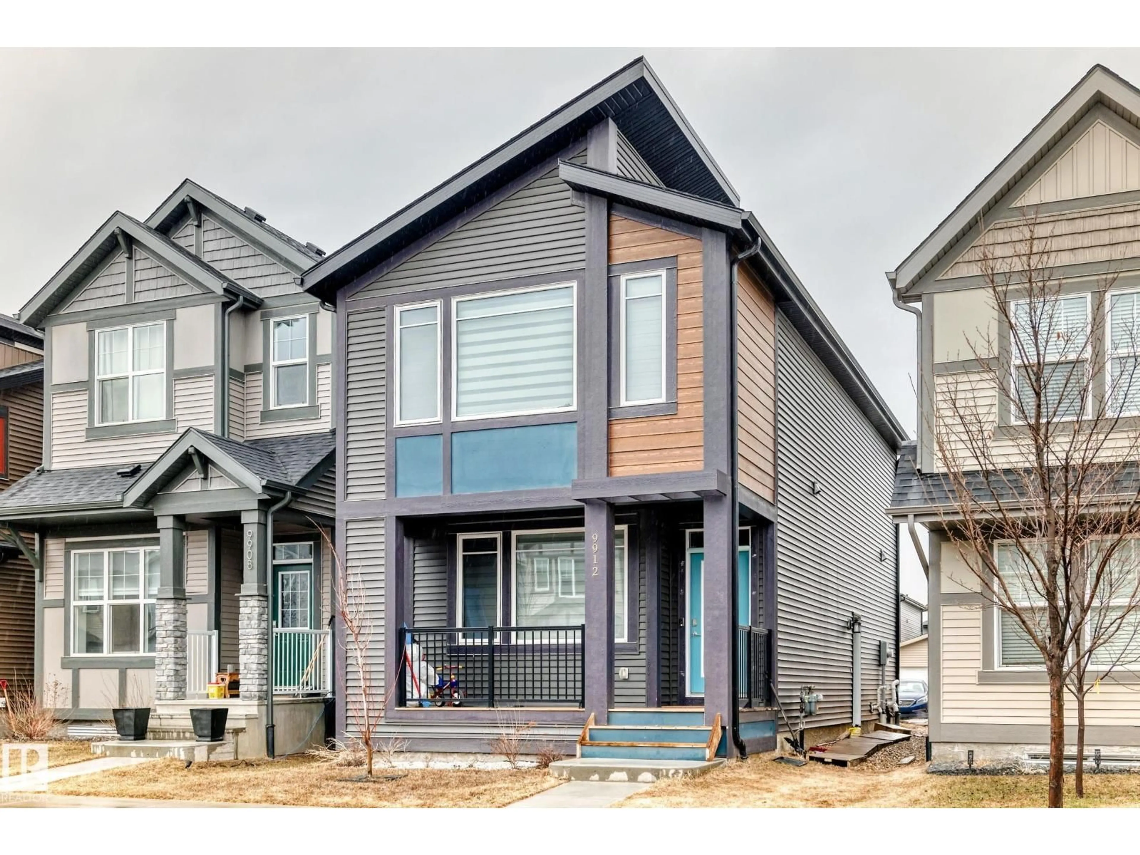 Home with vinyl exterior material, street for NW - 9912 226 ST, Edmonton Alberta T5T7V2