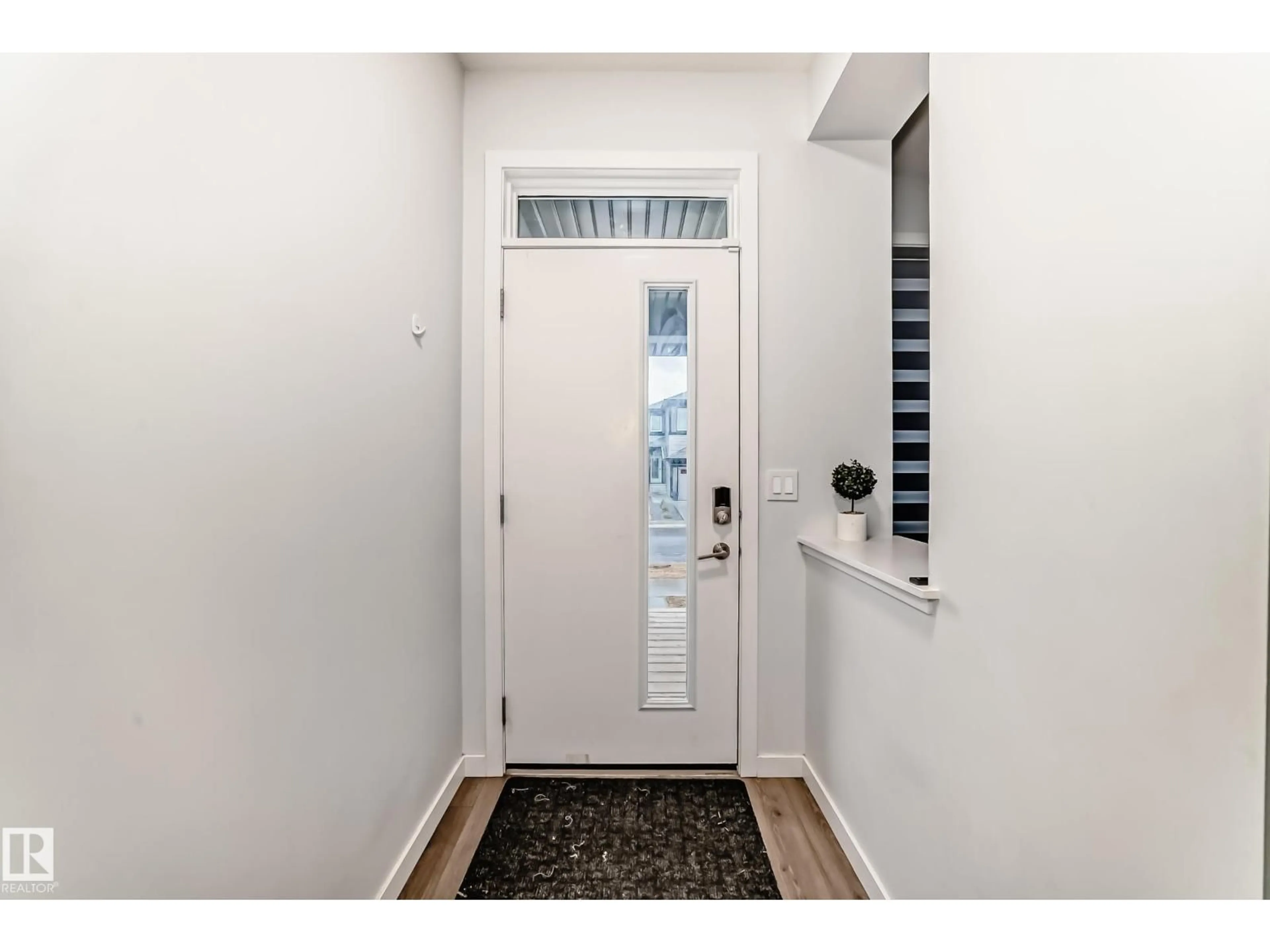 Indoor entryway for NW - 9912 226 ST, Edmonton Alberta T5T7V2