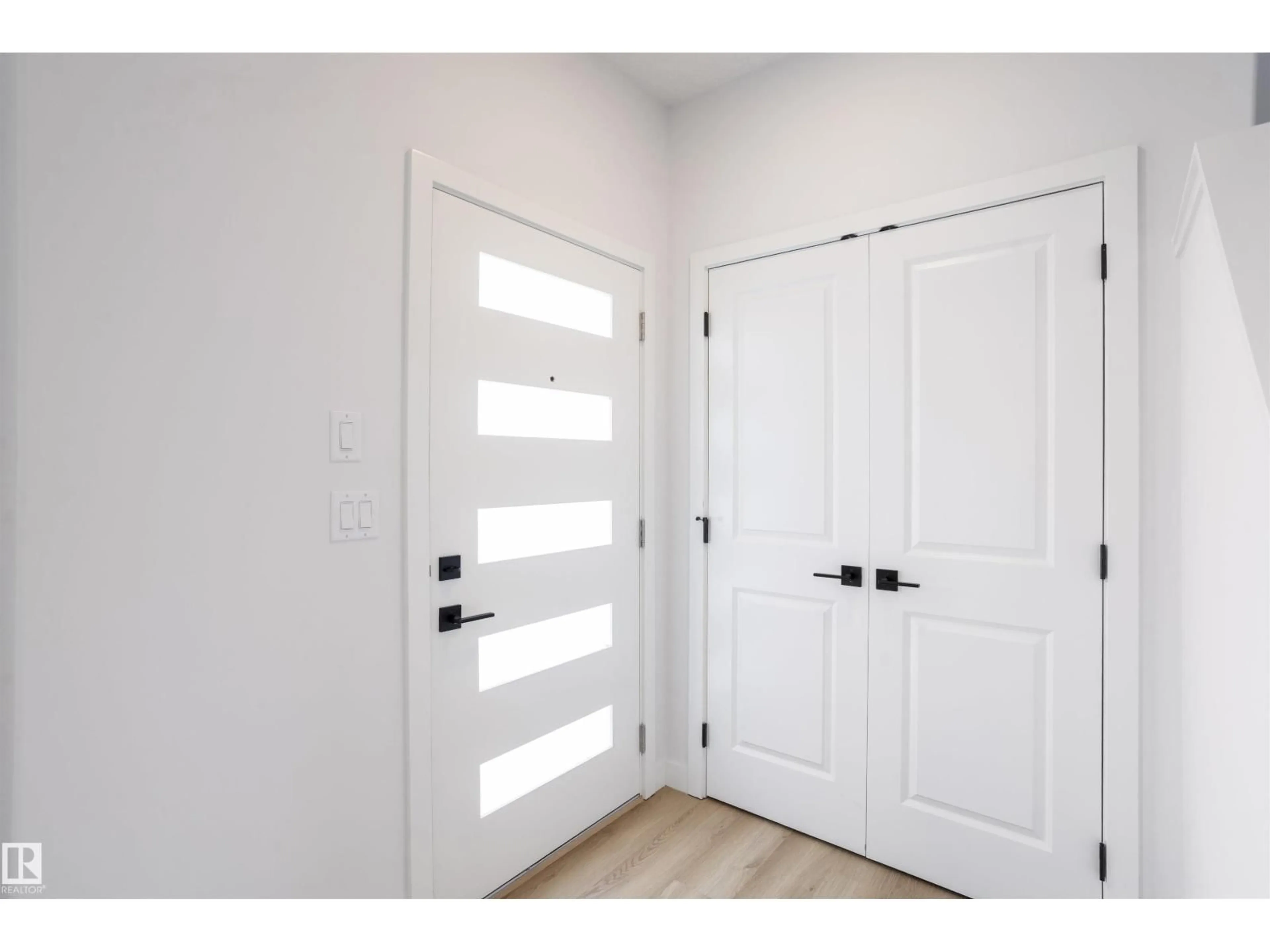 Indoor entryway for 258 BLACK STONE DR, Leduc Alberta T9E1G2