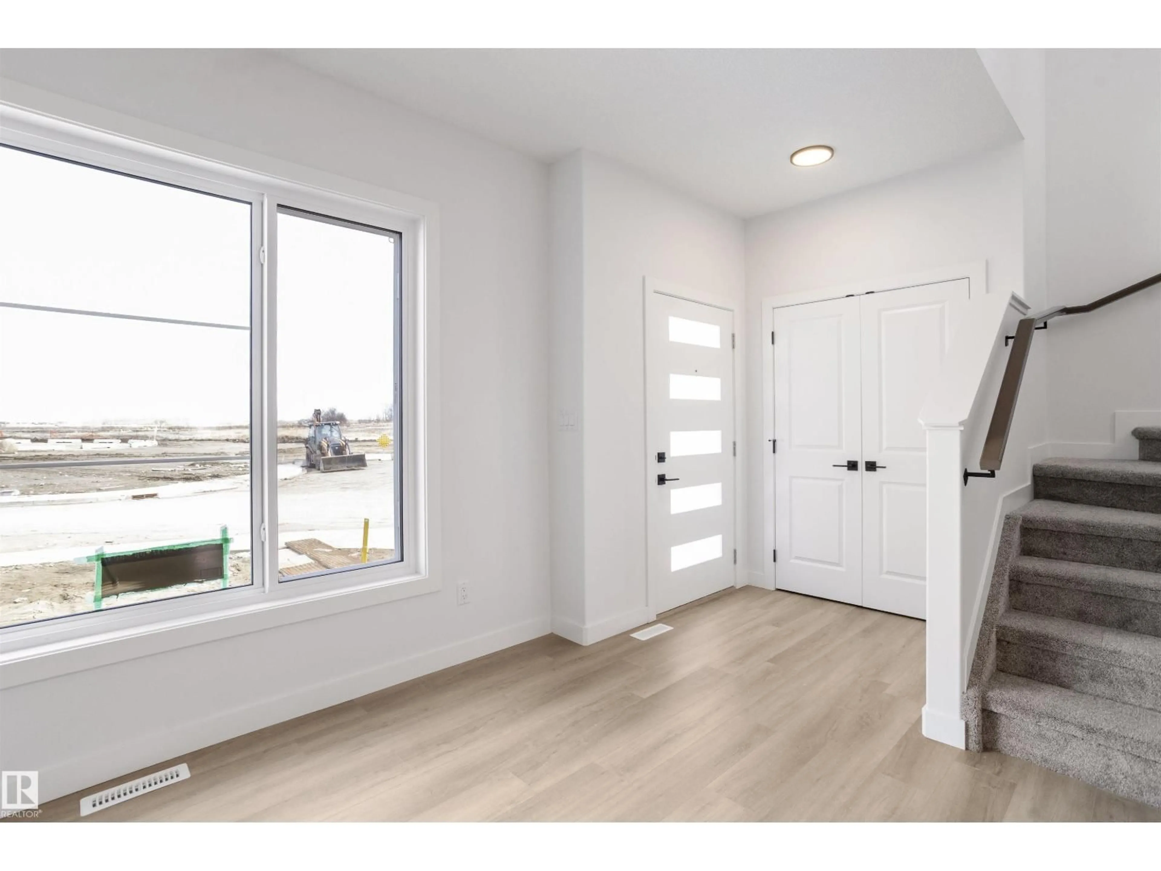 Indoor entryway for 463 BANK WD, Leduc Alberta T9E1W2