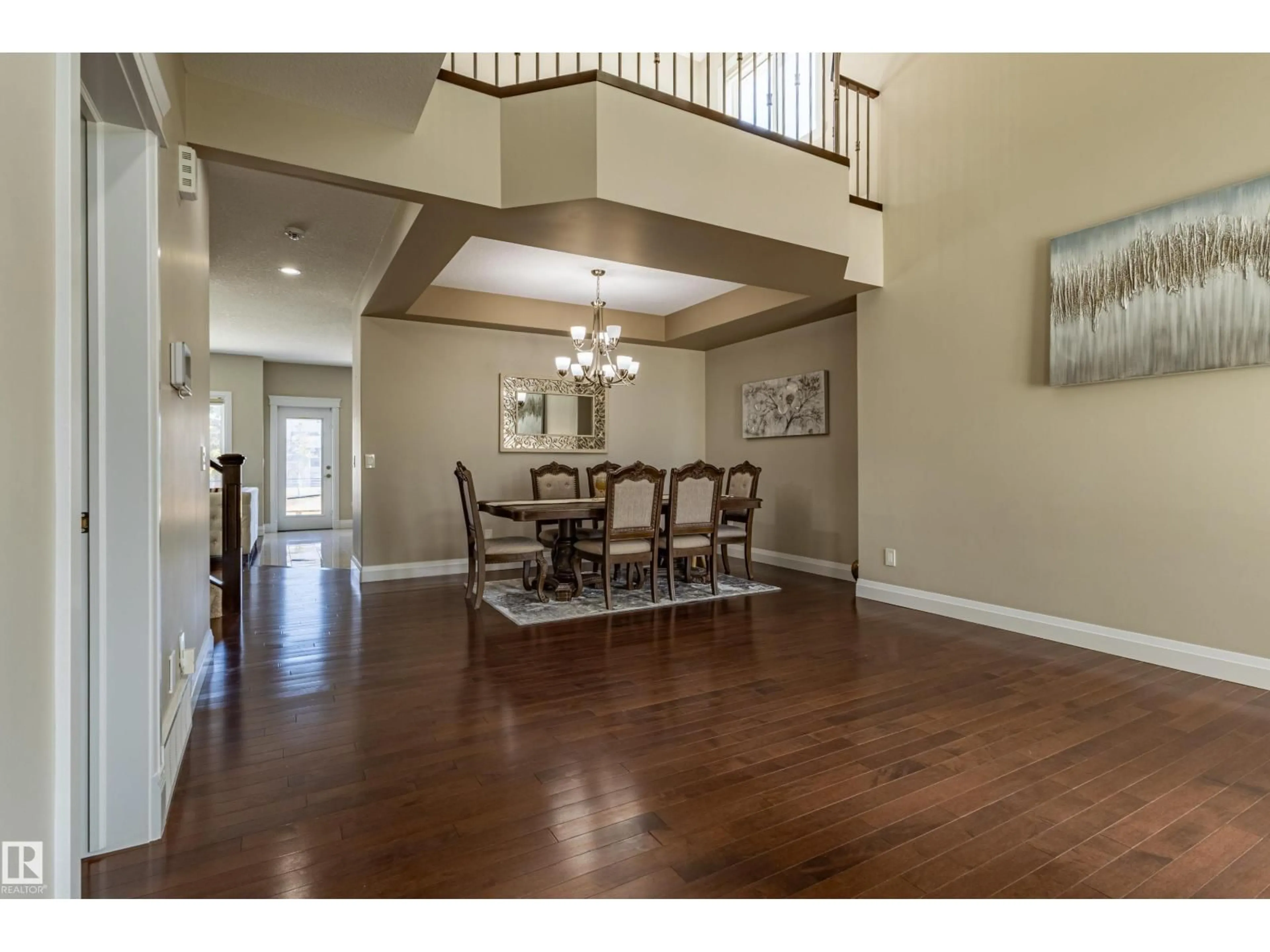 Indoor foyer for 3611 14 ST, Edmonton Alberta T6T0J3