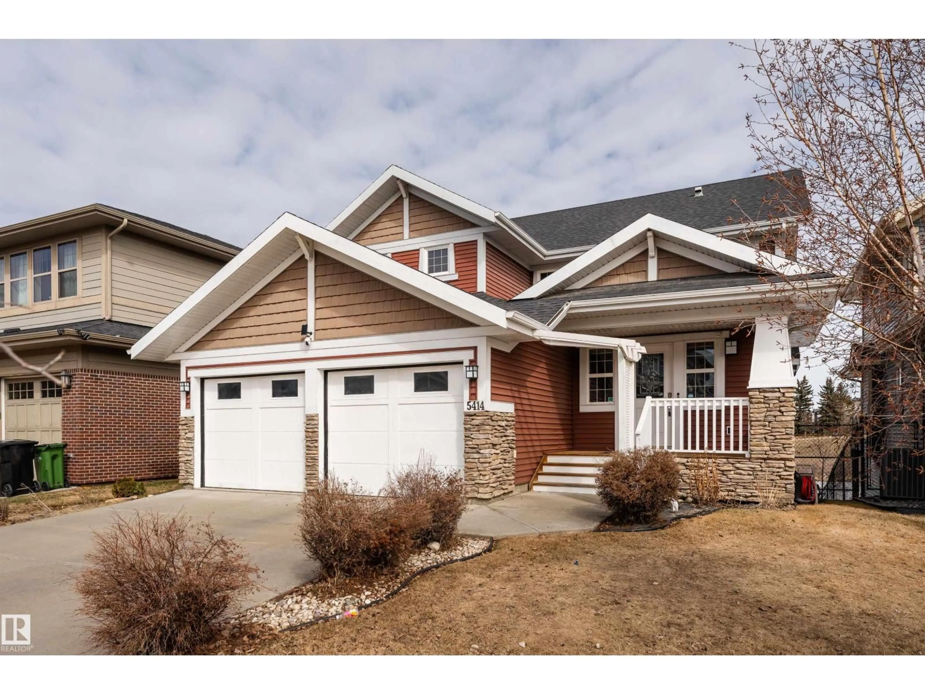Home with vinyl exterior material, street for 5414 BONAVENTURE AV, Edmonton Alberta T5E6R3