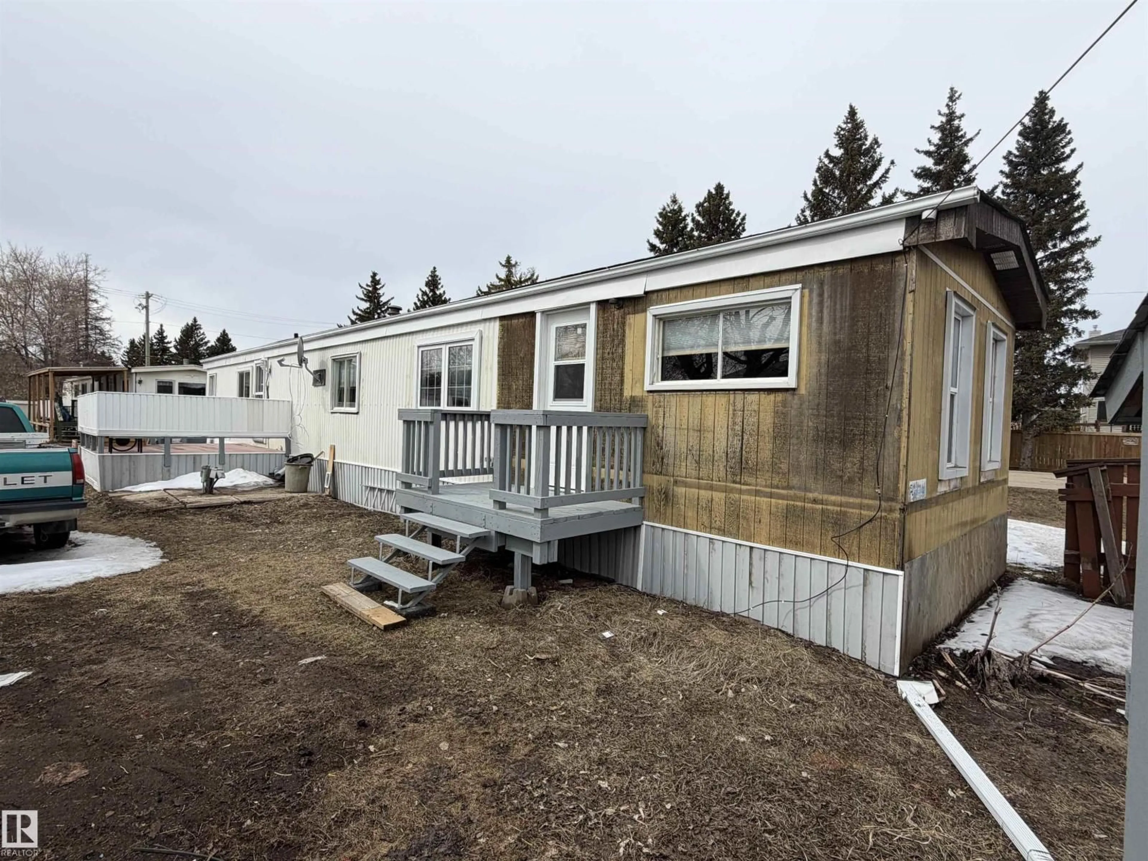 Home with vinyl exterior material, unknown for 14 - 5020 50 ST, Bon Accord Alberta T0A0K0