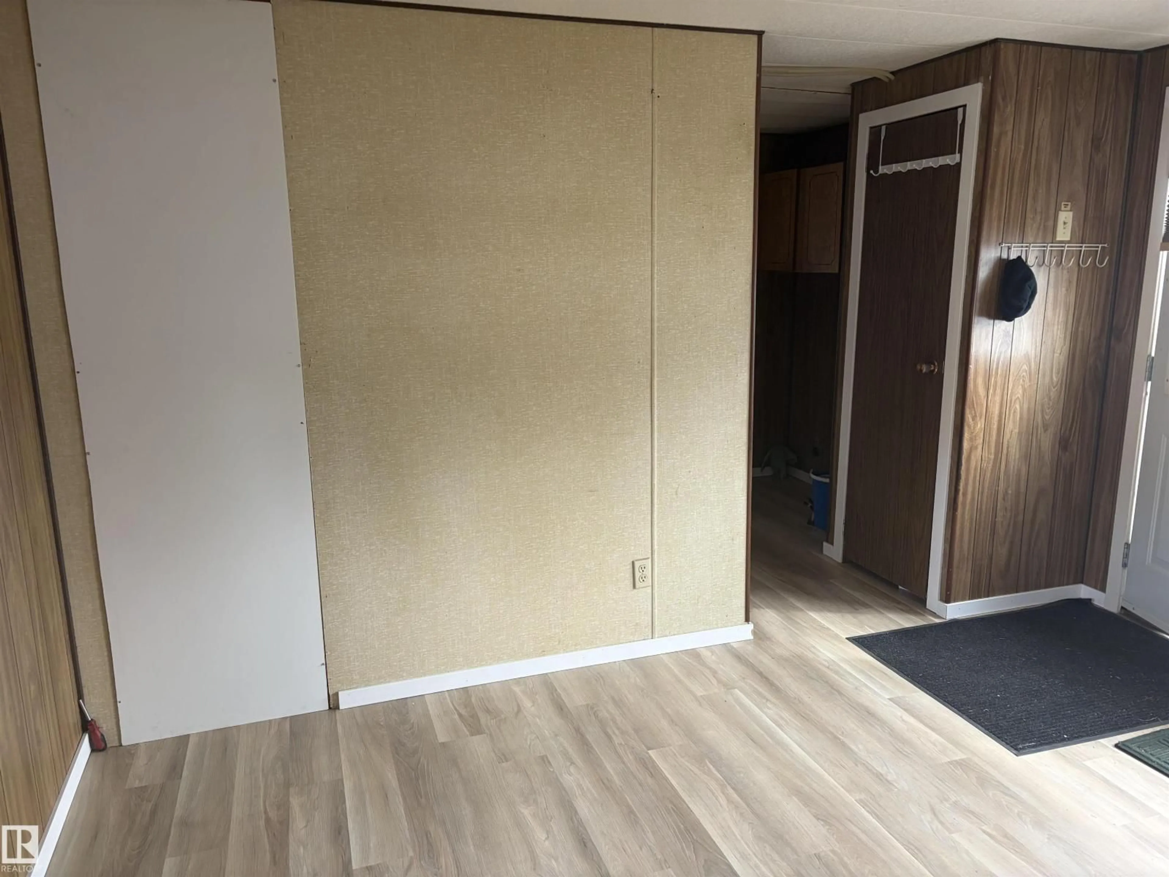 A pic of a room for 14 - 5020 50 ST, Bon Accord Alberta T0A0K0
