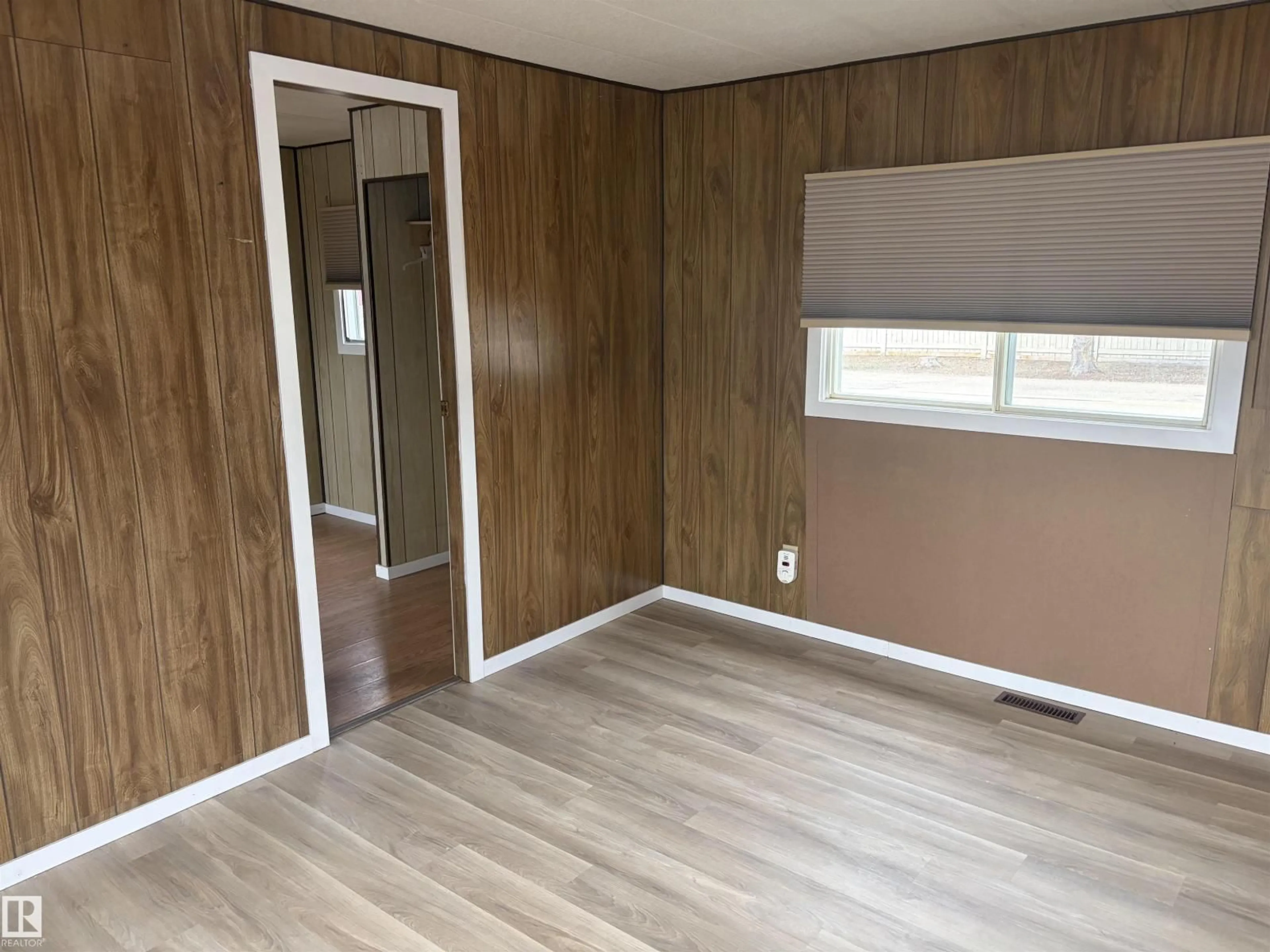 A pic of a room for 14 - 5020 50 ST, Bon Accord Alberta T0A0K0