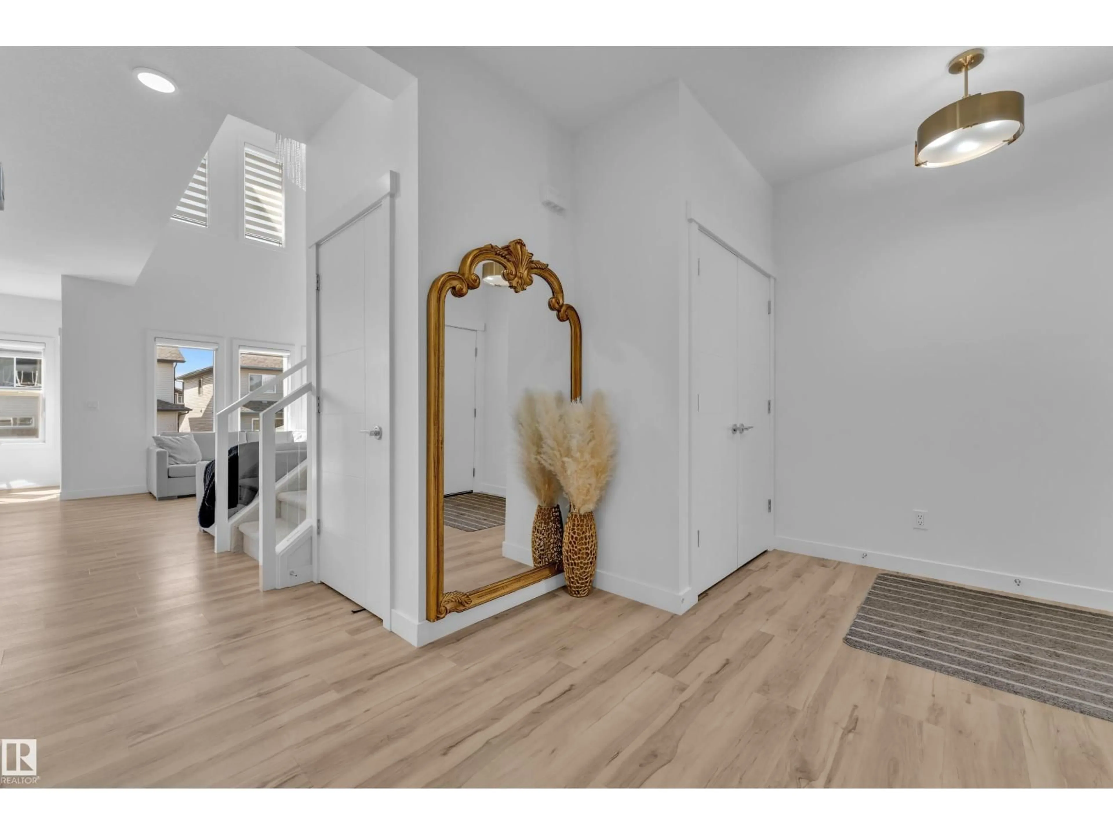 Indoor entryway for NW - 7815 174 AV, Edmonton Alberta T5Z0P1