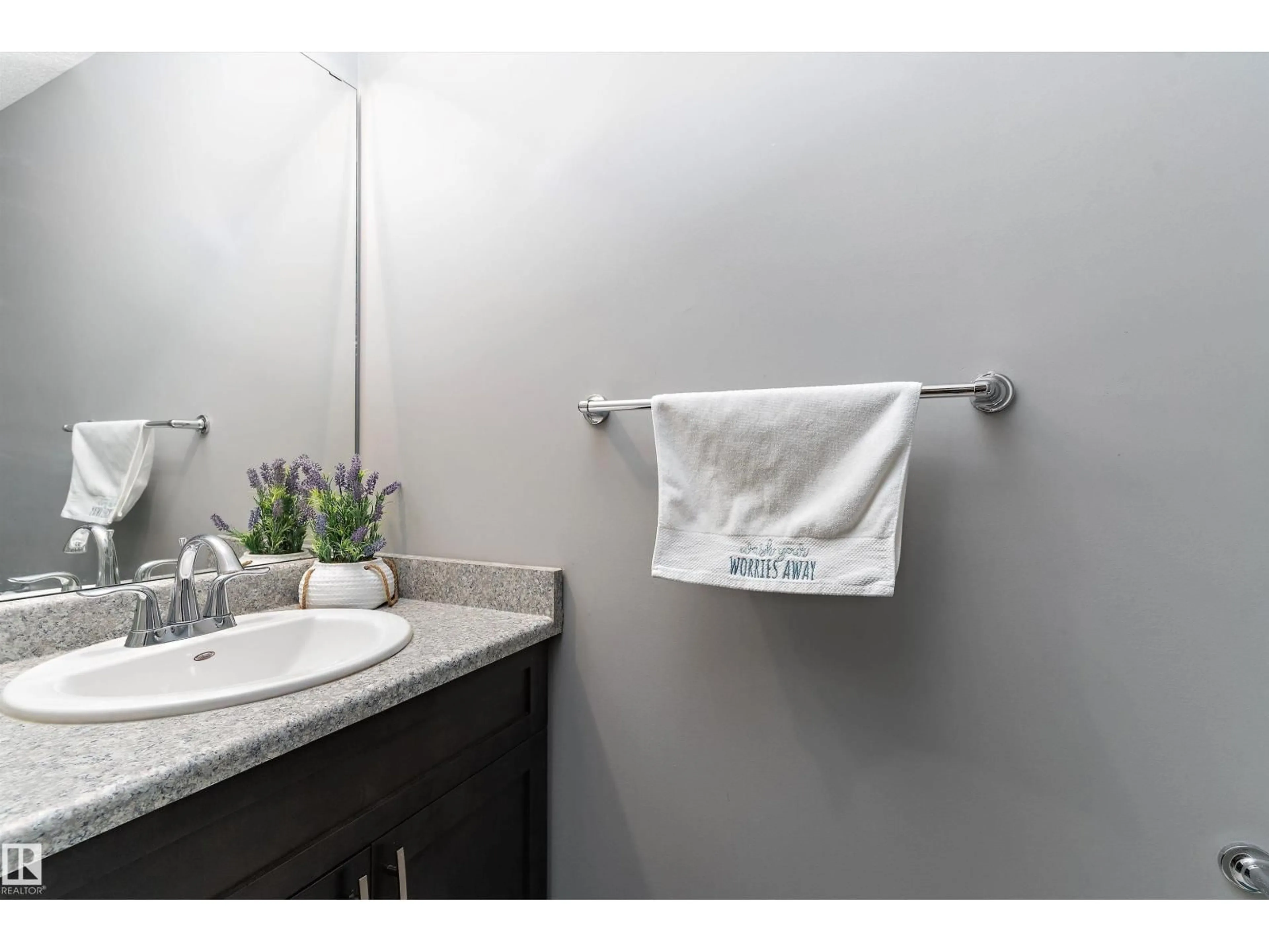 Standard bathroom, ceramic/tile floor for 4294 126A AV, Edmonton Alberta T5A1V5