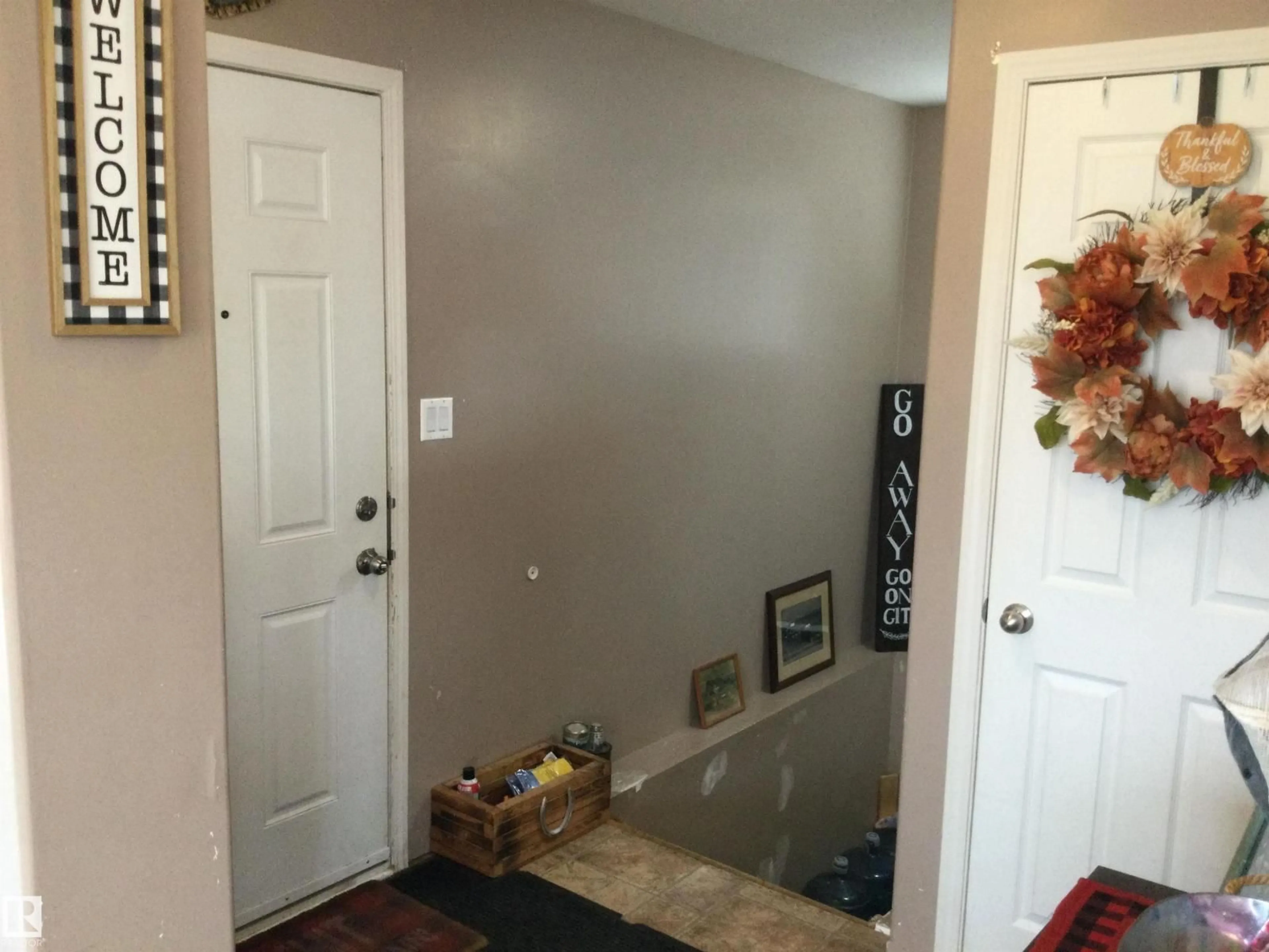 Indoor entryway for 50027 RANGE ROAD 194, Rural Beaver County Alberta T0B4J3