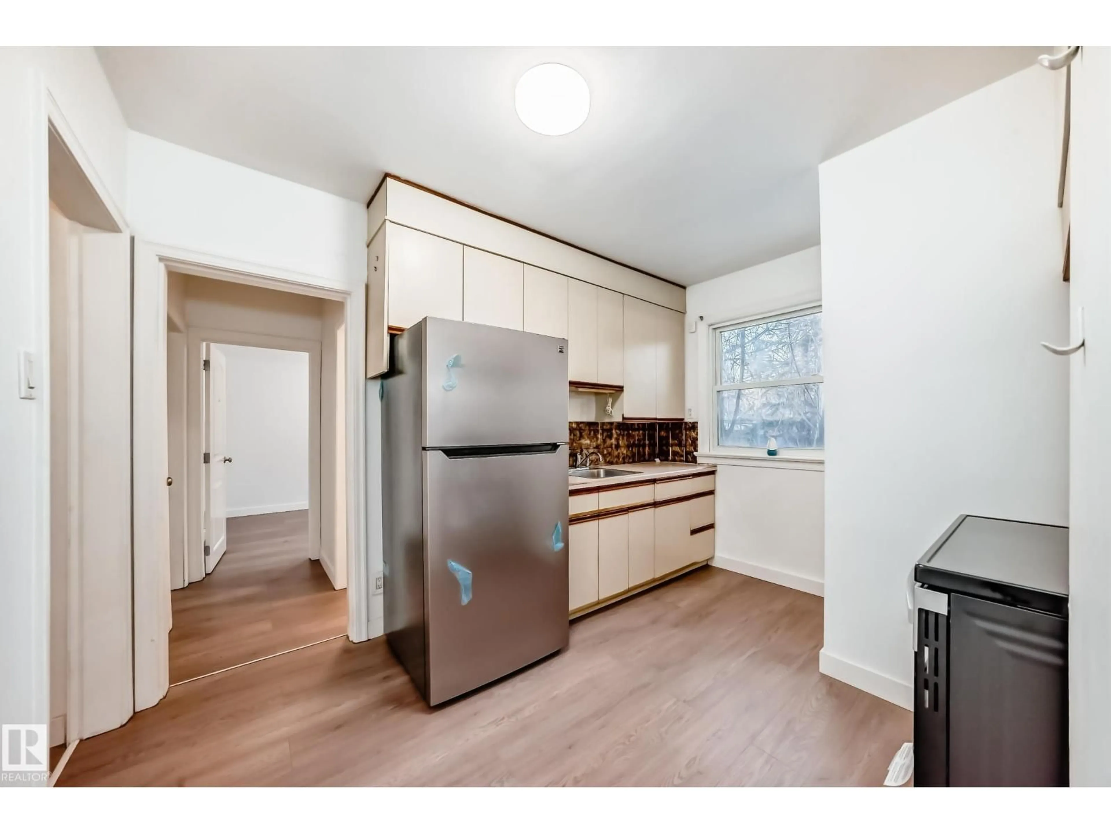 Standard kitchen, unknown for NW - 13919 107A AVE, Edmonton Alberta T5M2A8
