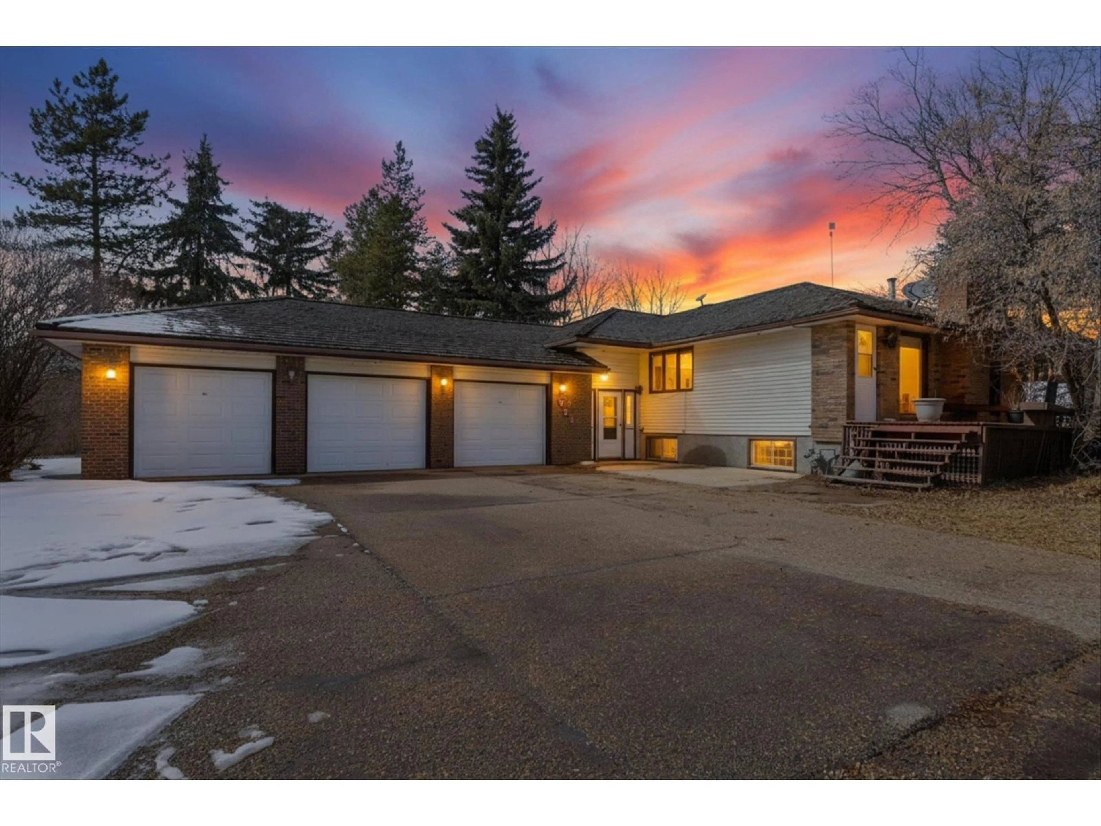 Unknown for 25750 18 ST, Edmonton Alberta T5Y6B5