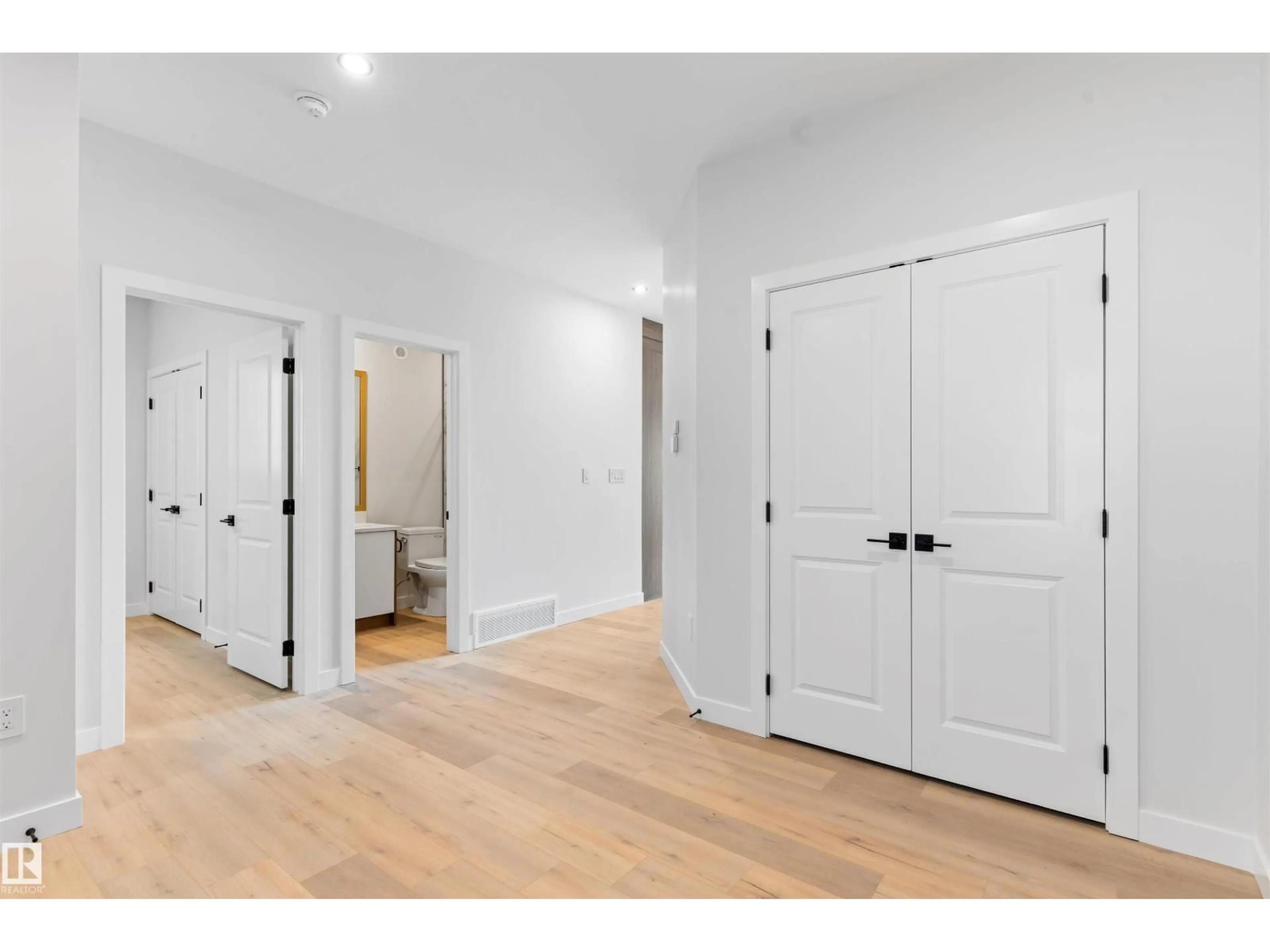 Indoor entryway for 9 AXELWOOD CR, Spruce Grove Alberta T7X4G4