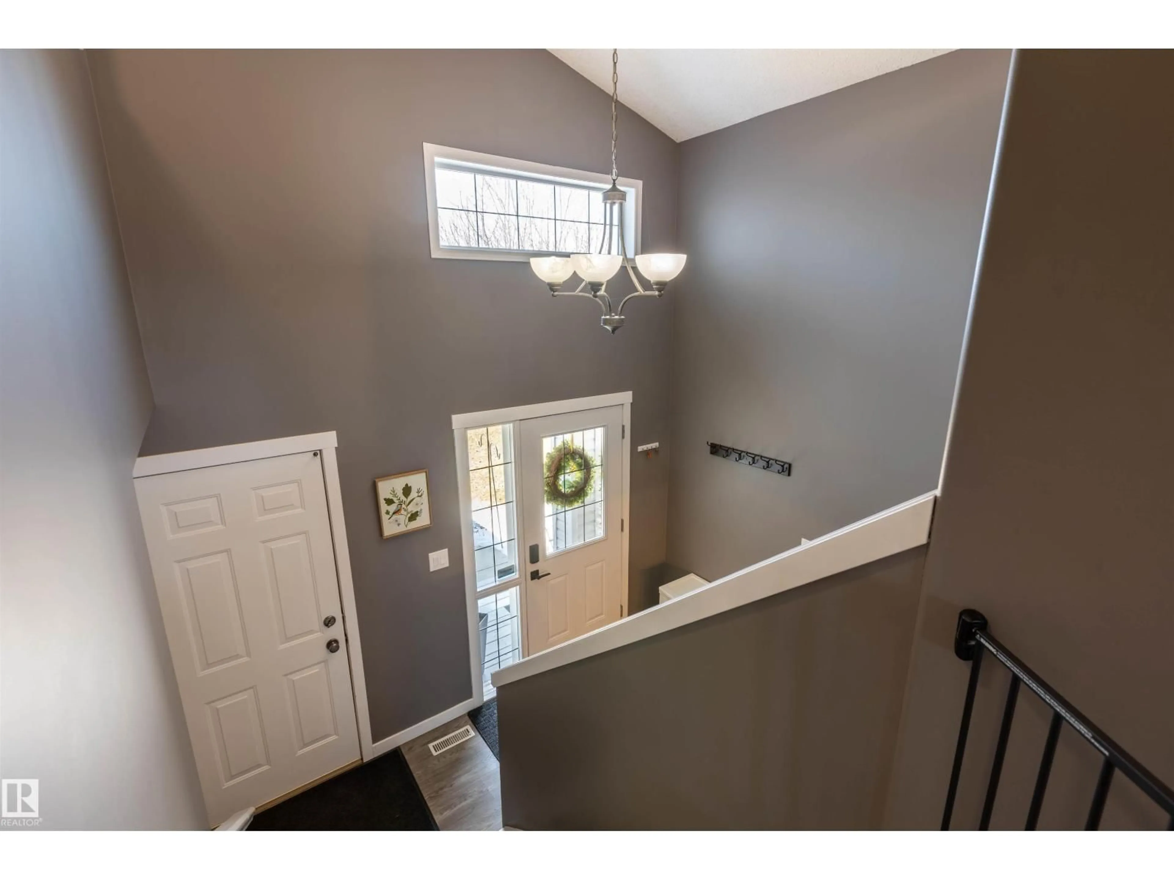 Indoor entryway for 9719 87 ST, Morinville Alberta T8R1V2