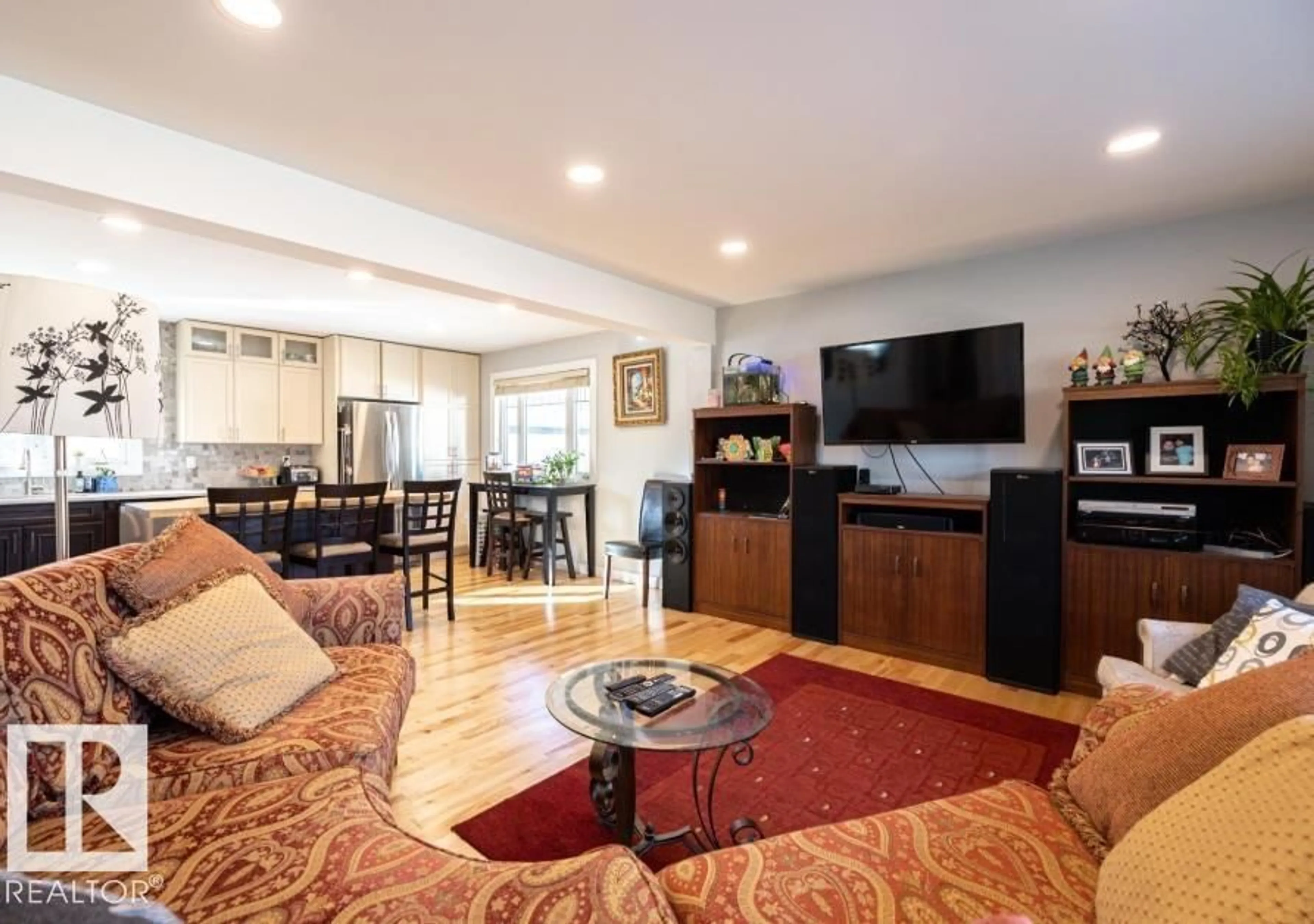 Living room with furniture, unknown for 71 LABELLE CR, St. Albert Alberta T8N2G6