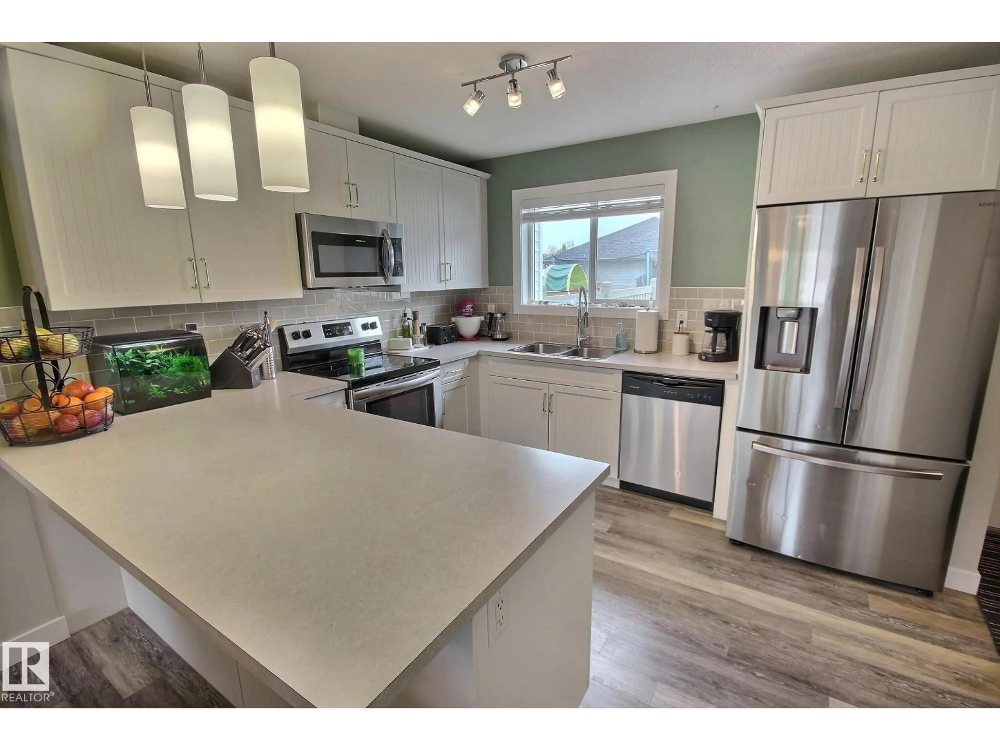 Open concept kitchen, unknown for 565 CHAPPELLE DR, Edmonton Alberta T6W2B5