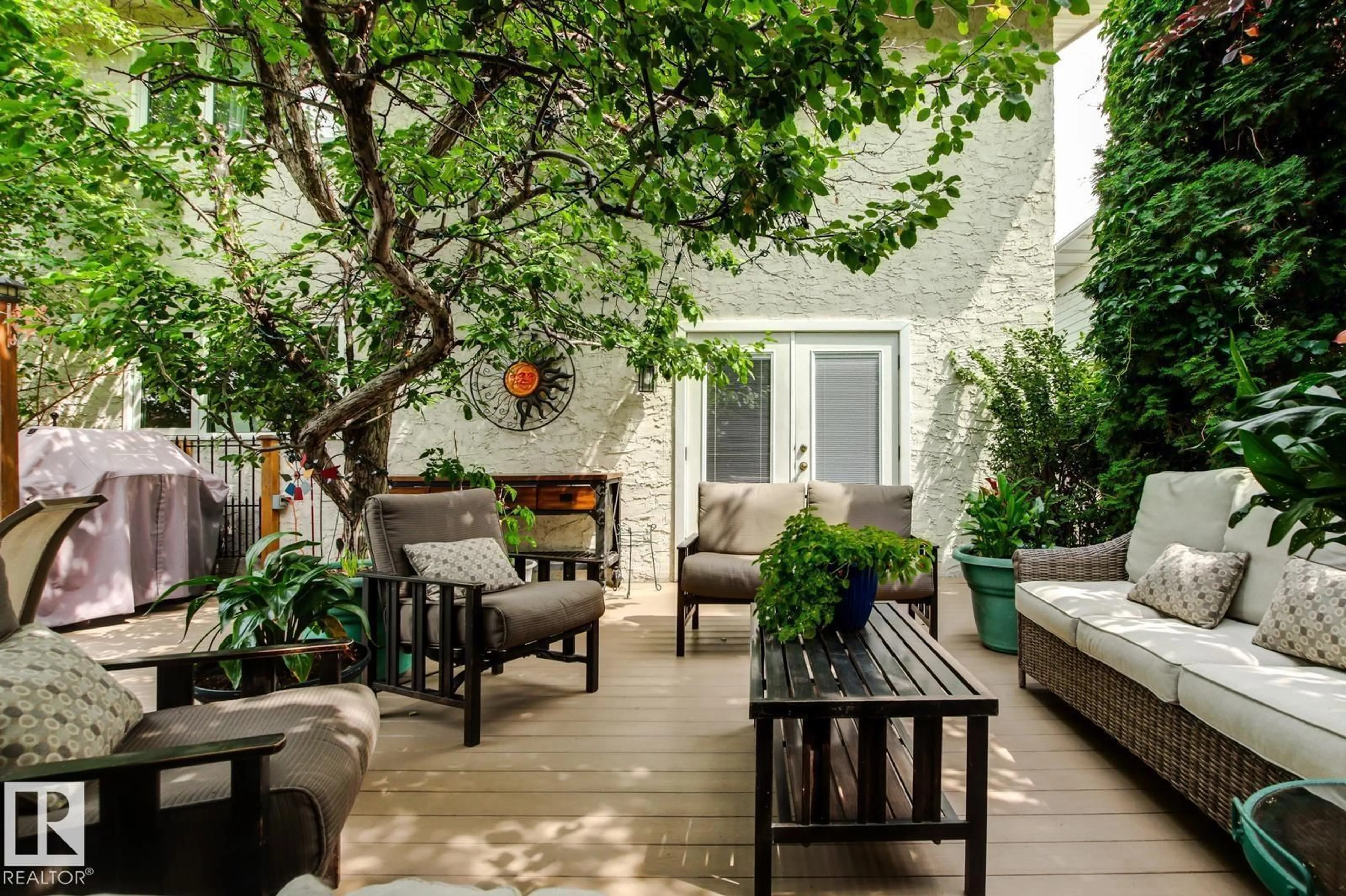 Patio, street for NW - 11707 29 AV, Edmonton Alberta T6J3P3