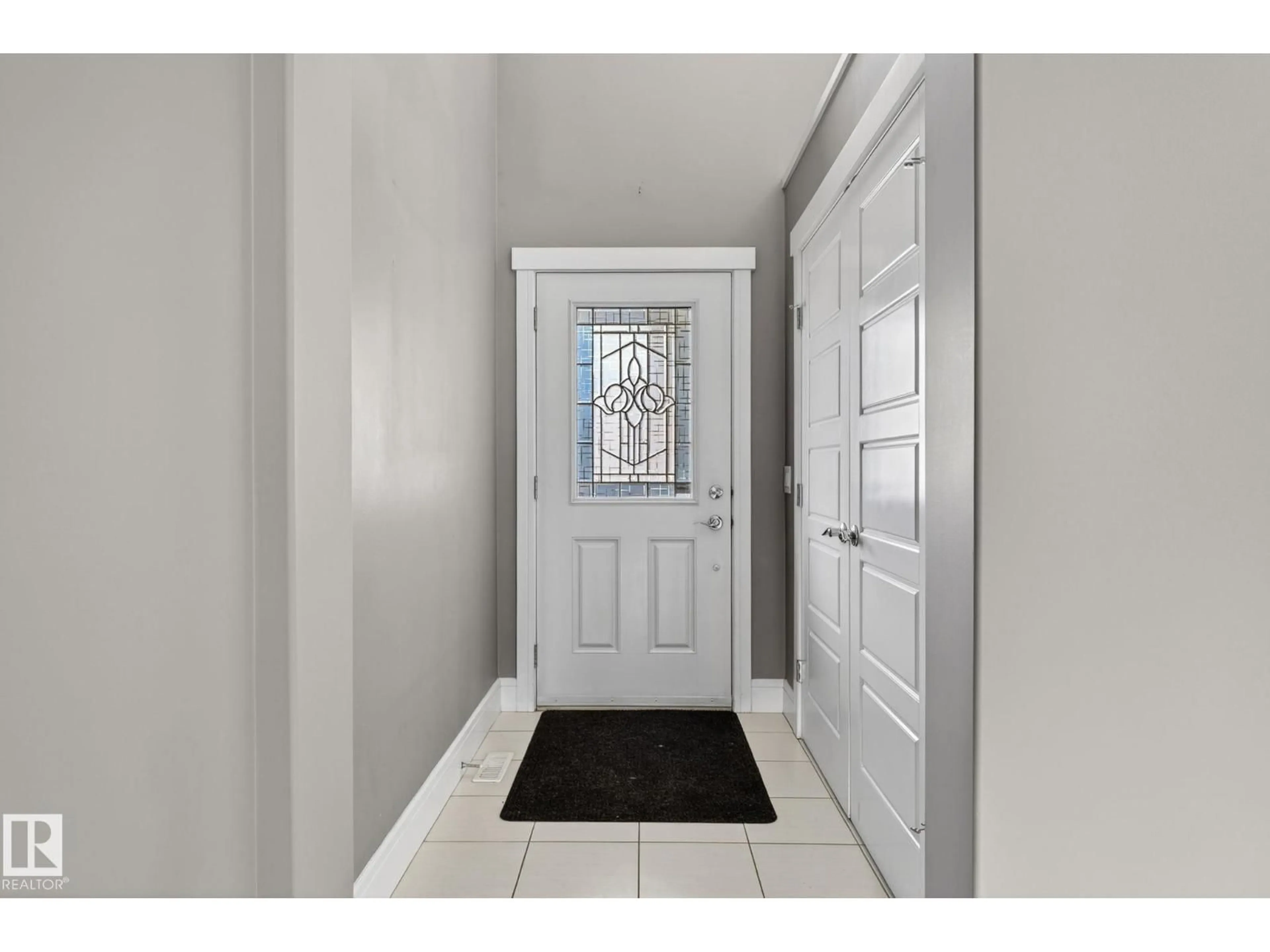 Indoor entryway for 2017 WESTERRA LO, Stony Plain Alberta T7Z2Y5