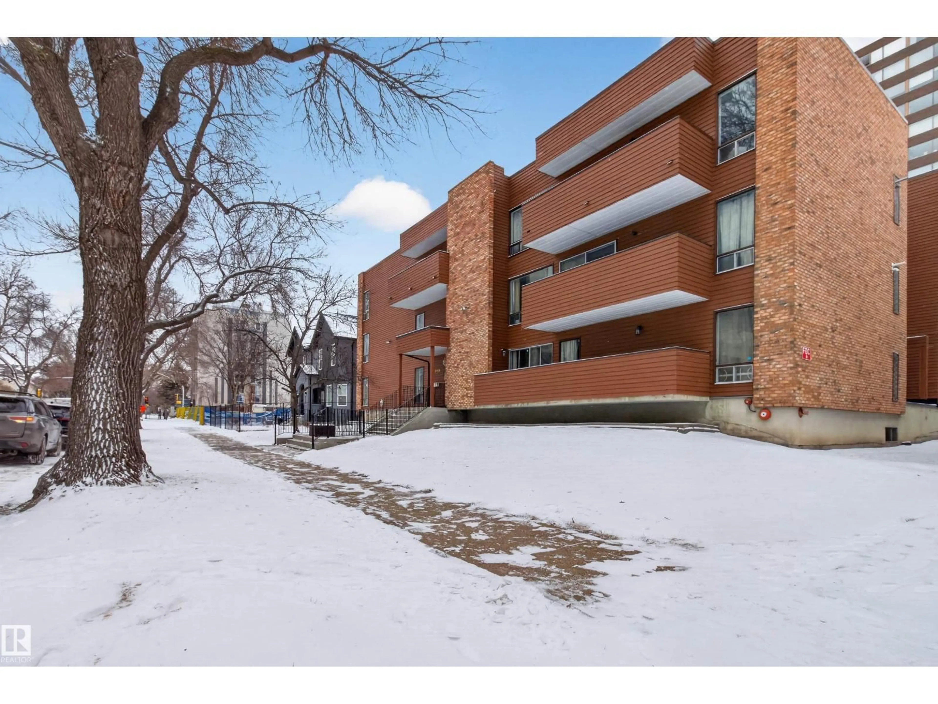 Unknown for 305 - 10026 112 ST, Edmonton Alberta T5K1L9