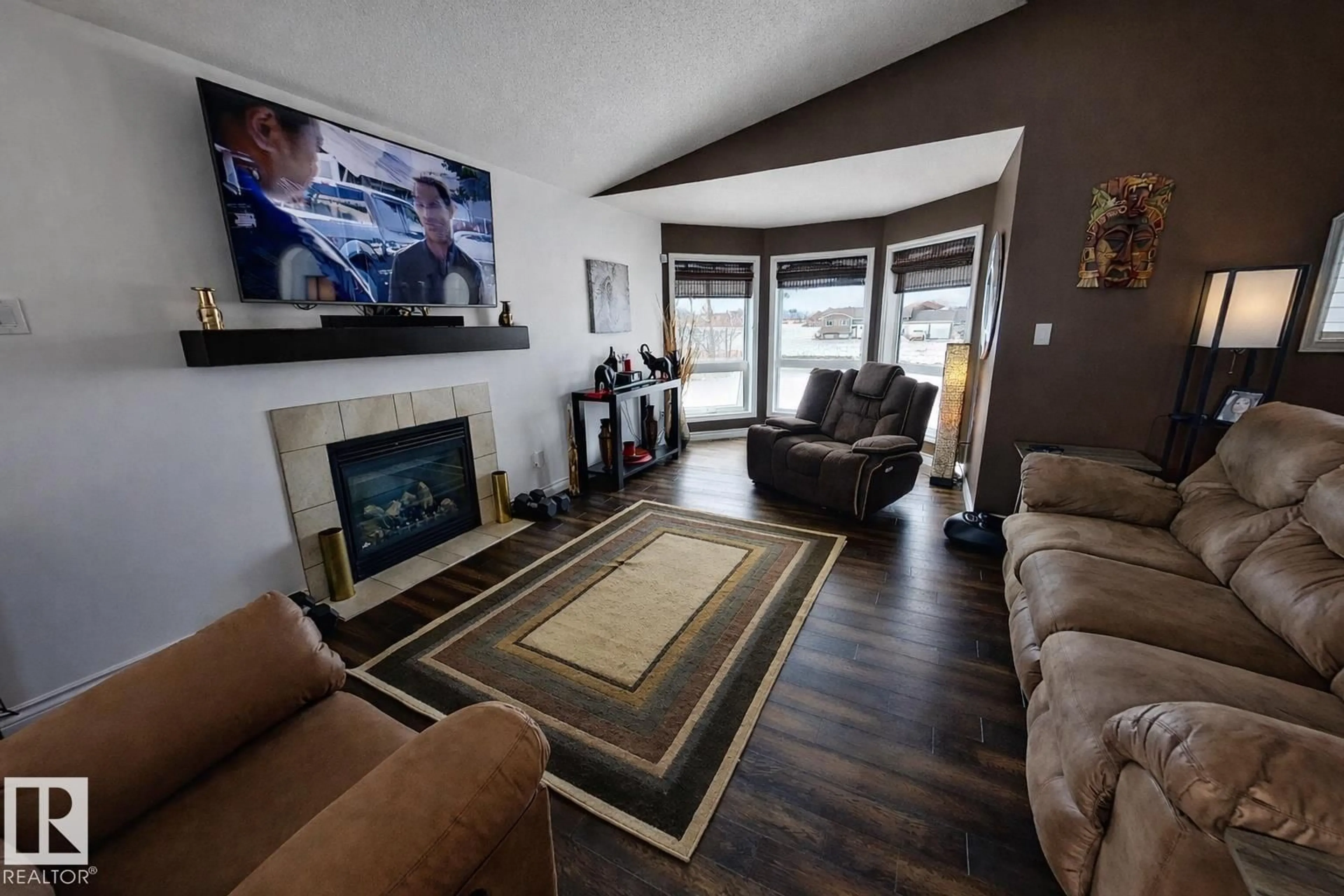 Living room with furniture, unknown for 41 42011 TWP 624 RD, Rural Bonnyville M.D. Alberta T9M1P1