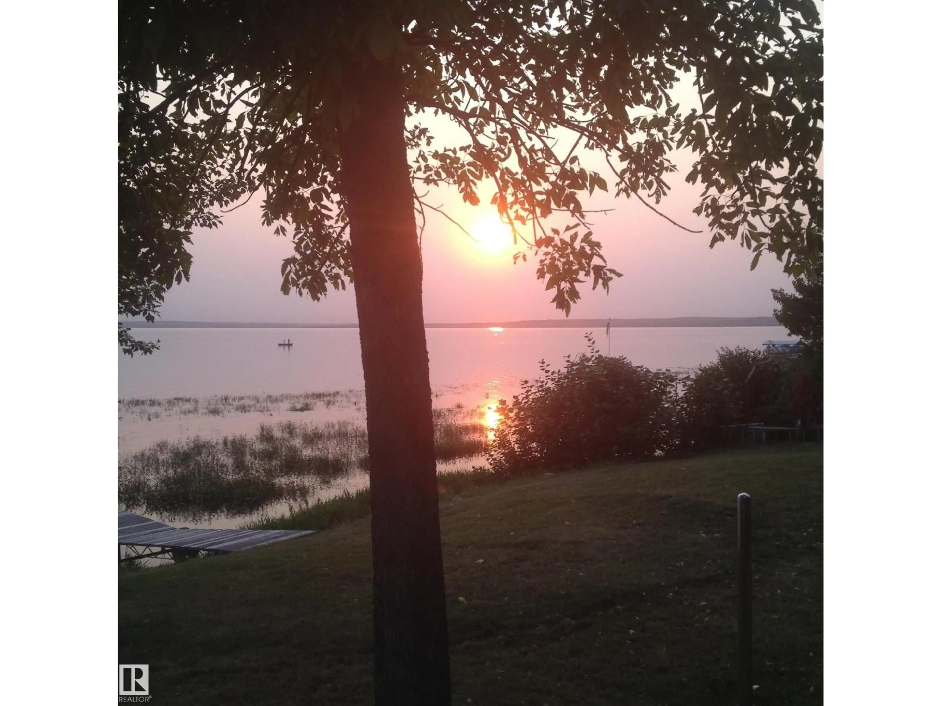 Blurry image for Johnsonia BE - A19 BEACH AVE, Rural Leduc County Alberta T0C2P0