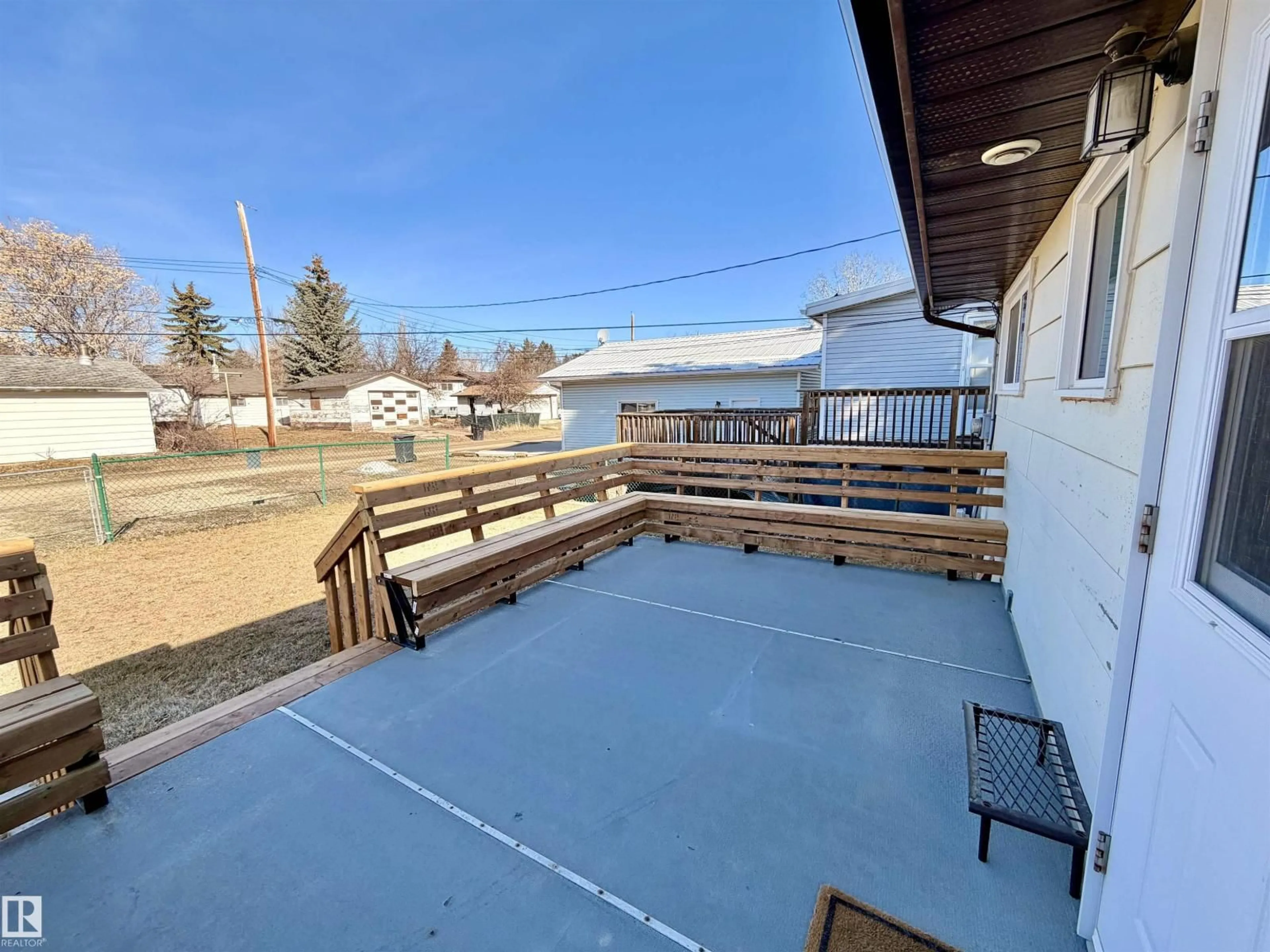 Patio, water/lake/river/ocean view for 5008 44 ST, Drayton Valley Alberta T7A1B9